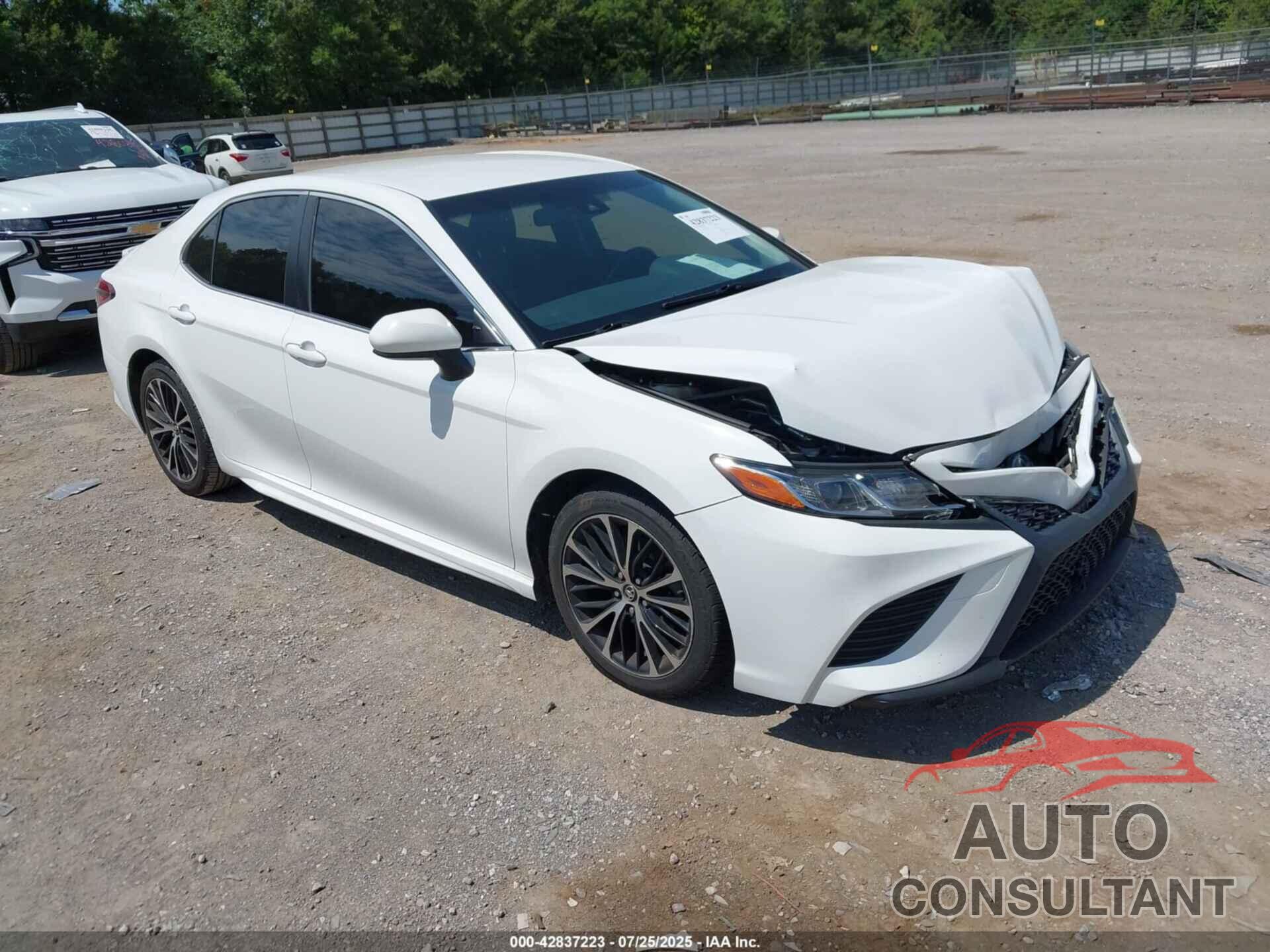 TOYOTA CAMRY 2018 - JTNB11HK6J3020315