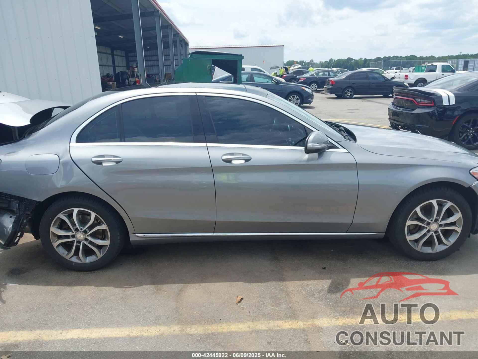 MERCEDES-BENZ C 300 2015 - 55SWF4KB9FU023350