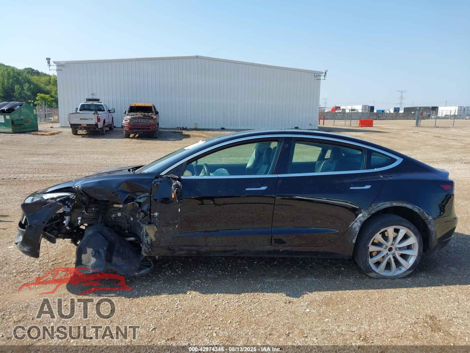 TESLA MODEL 3 2019 - 5YJ3E1EBXKF212018