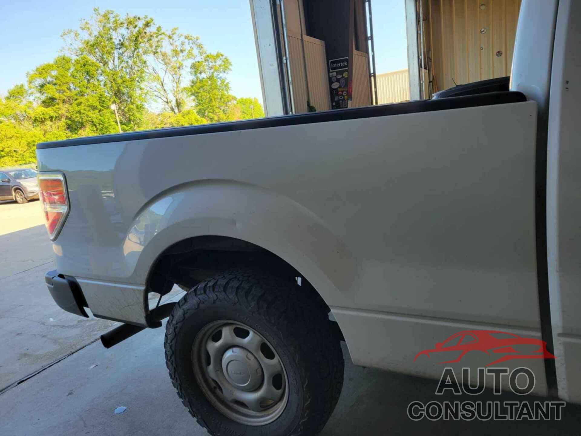 FORD F-150 2011 - 1FTFX1CF0BFC28642