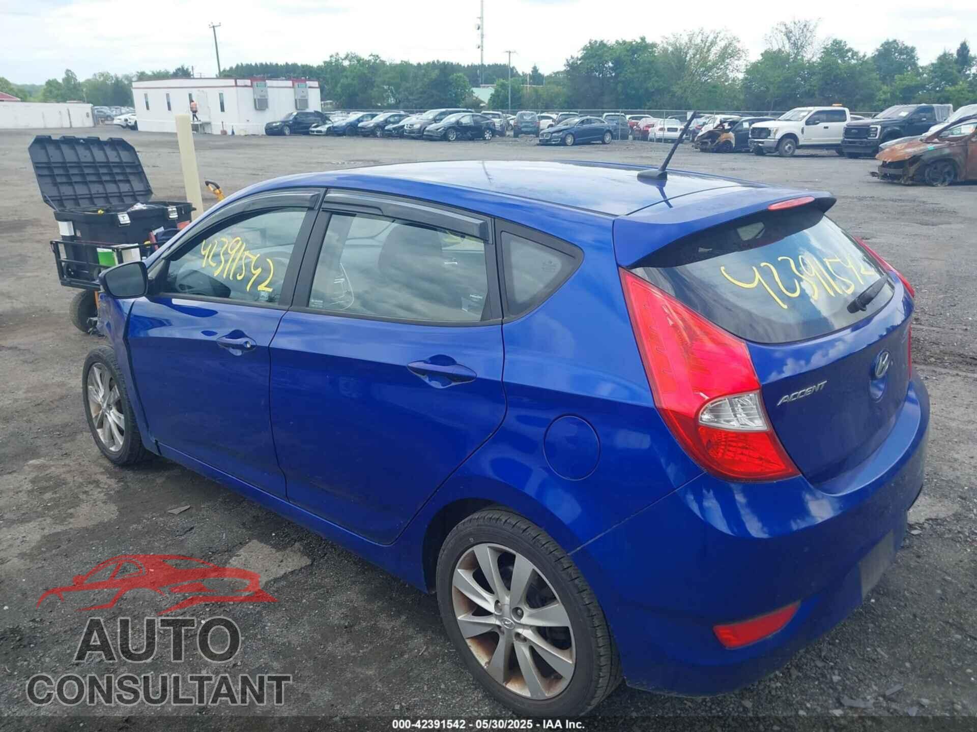 HYUNDAI ACCENT 2013 - KMHCU5AE8DU104237