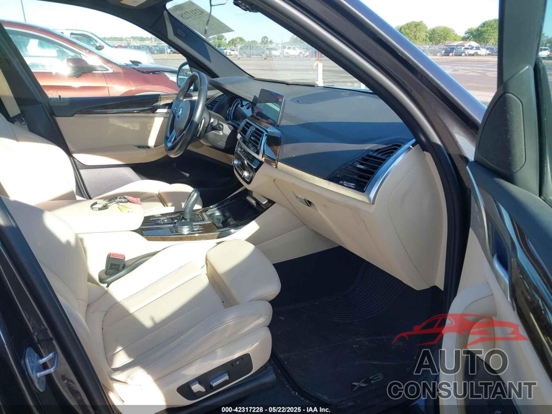 BMW X3 2018 - 5UXTR9C57JLD72211