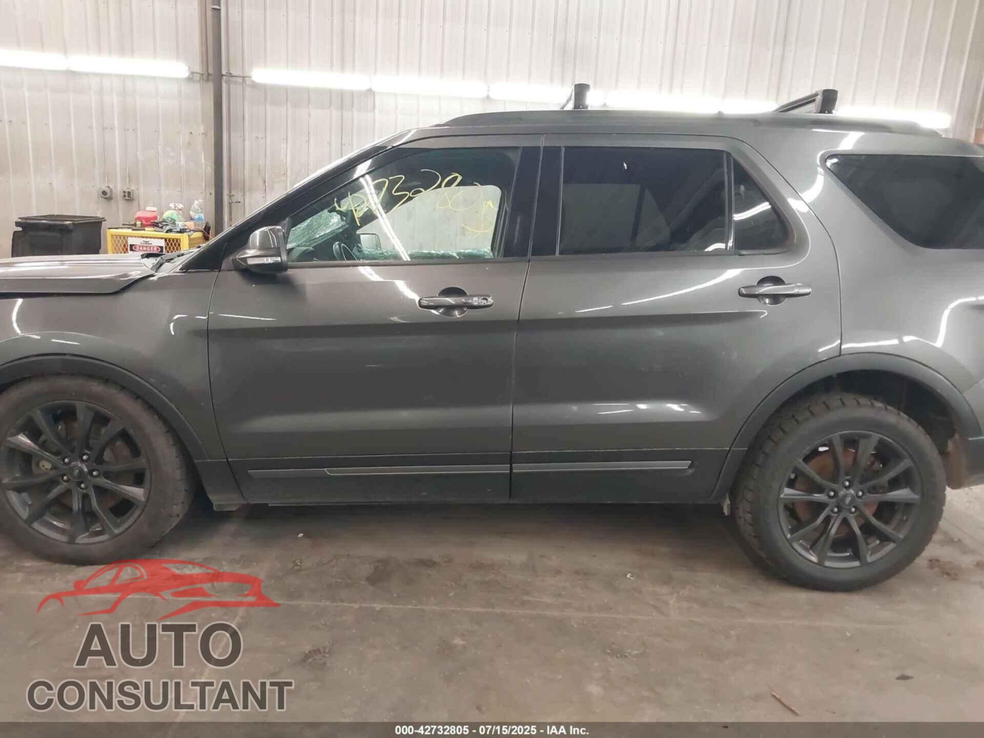 FORD EXPLORER 2017 - 1FM5K8D88HGD12564