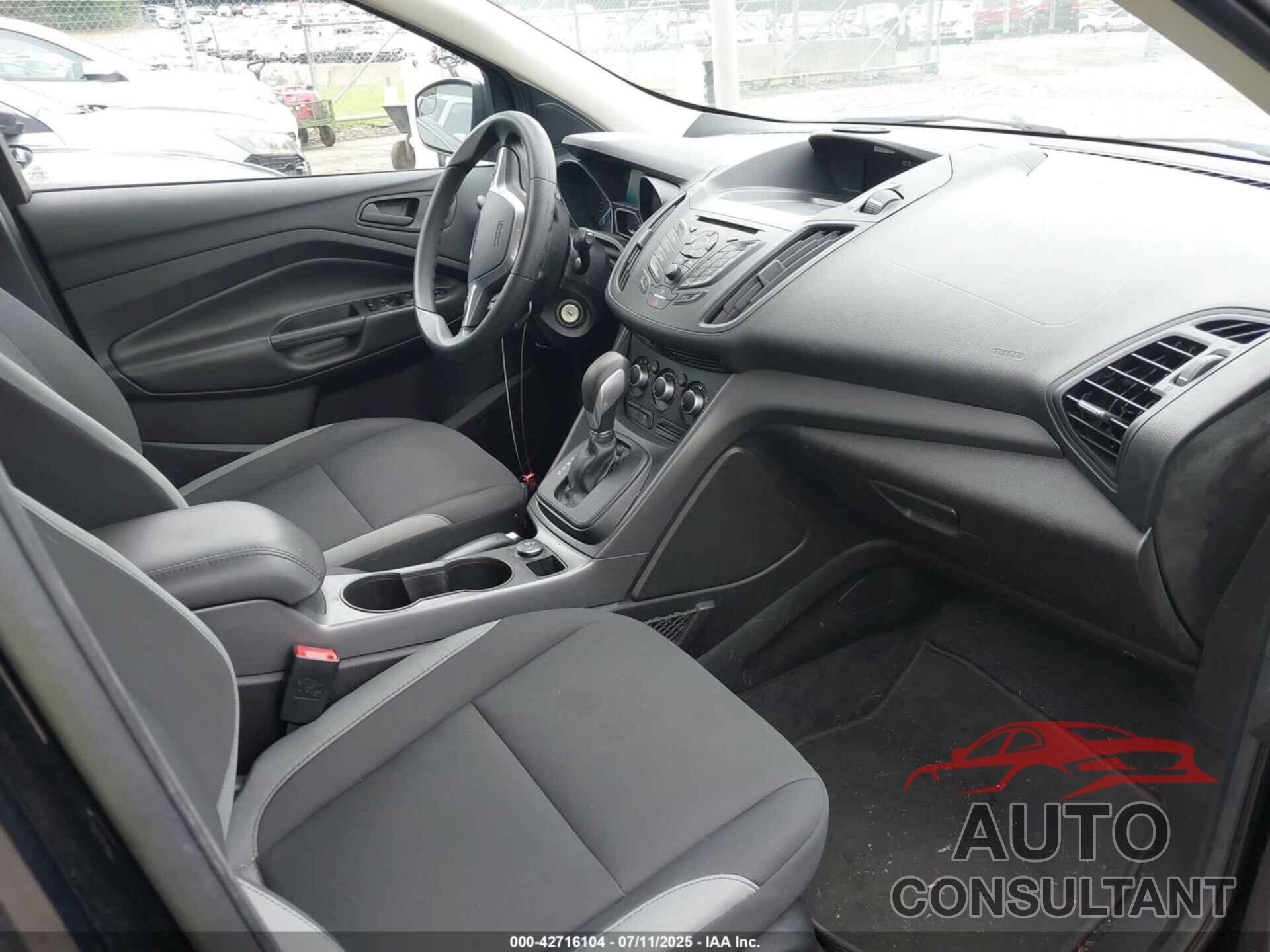 FORD ESCAPE 2016 - 1FMCU0F77GUA59874
