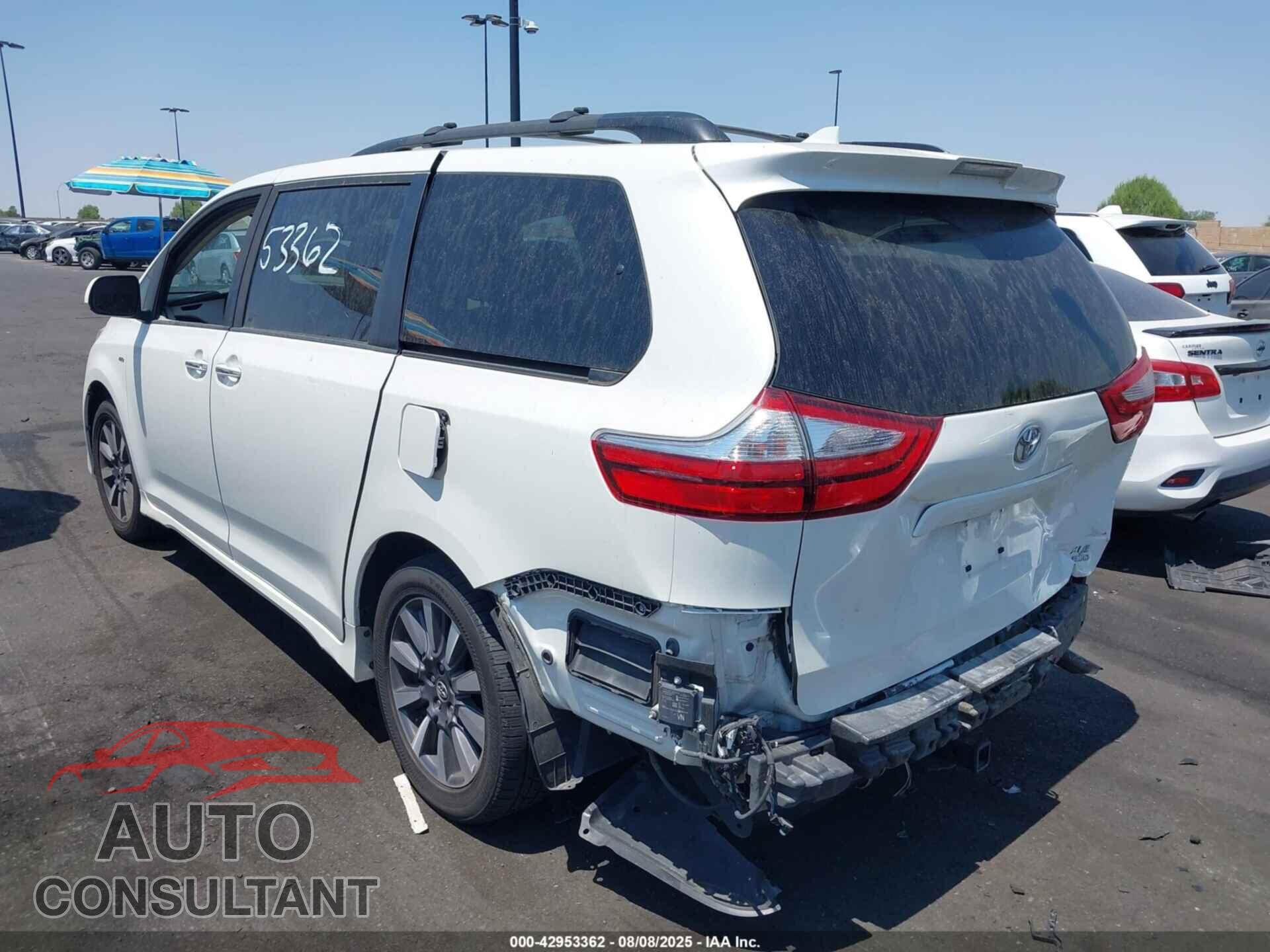 TOYOTA SIENNA 2018 - 5TDDZ3DC2JS203743
