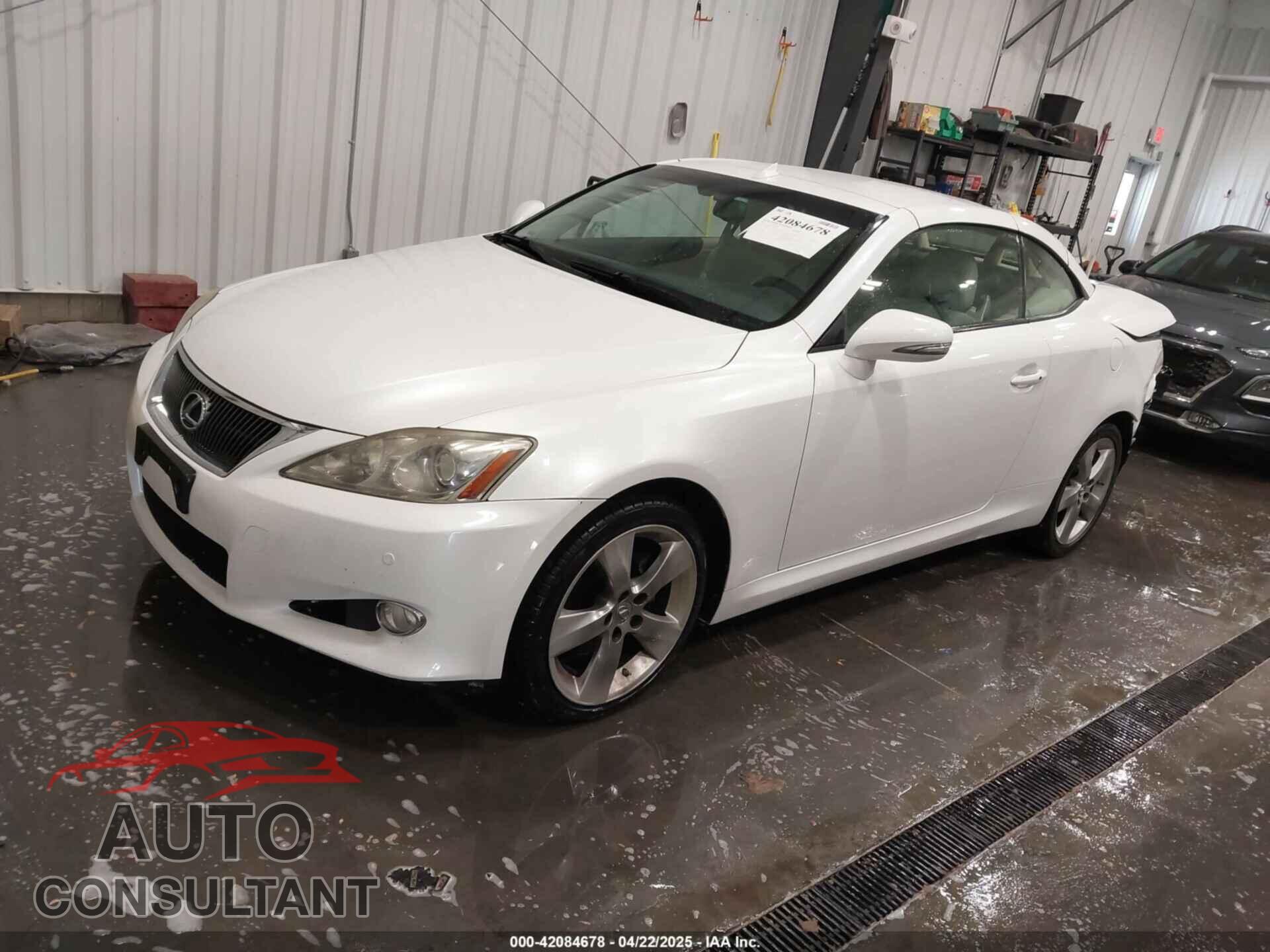 LEXUS IS 250C 2010 - JTHFF2C20A2513920