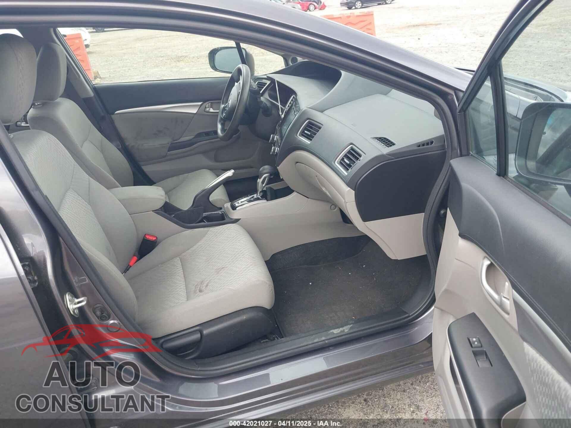 HONDA CIVIC 2015 - 19XFB2F87FE015351