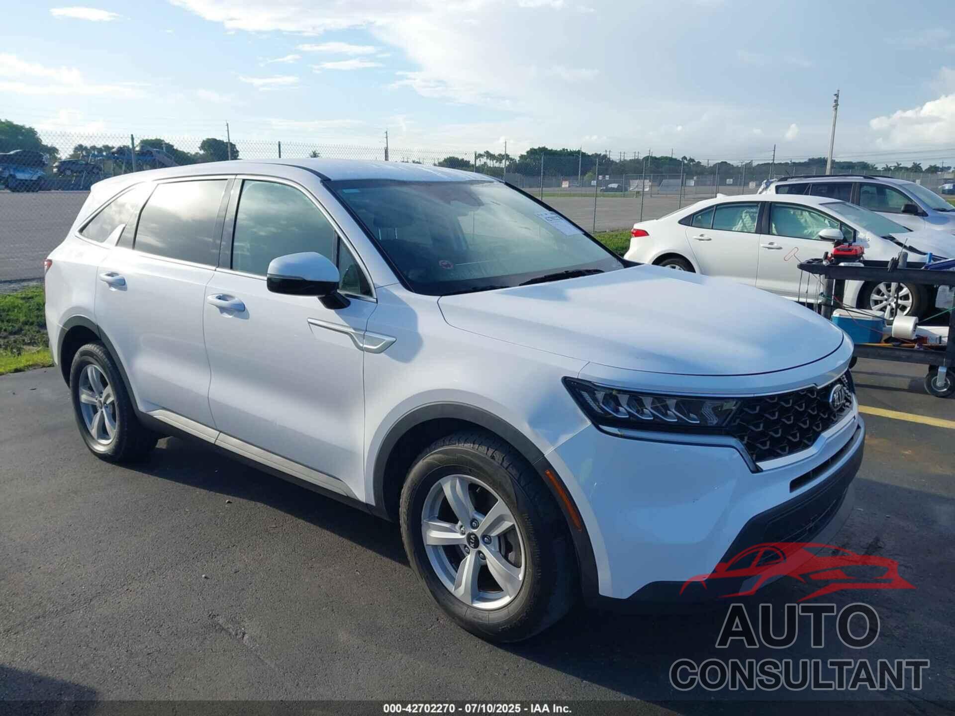 KIA SORENTO 2021 - 5XYRG4LC2MG019388