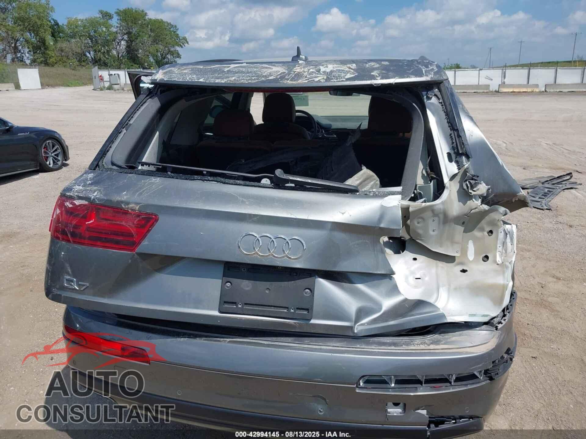 AUDI Q7 2017 - WA1VAAF7XHD028528