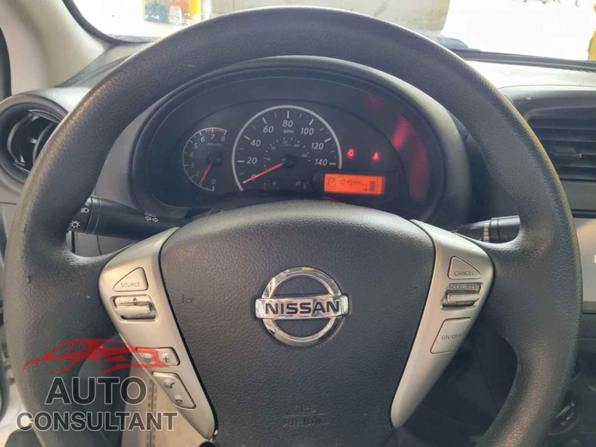 NISSAN VERSA 2019 - 3N1CN7AP3KL823825
