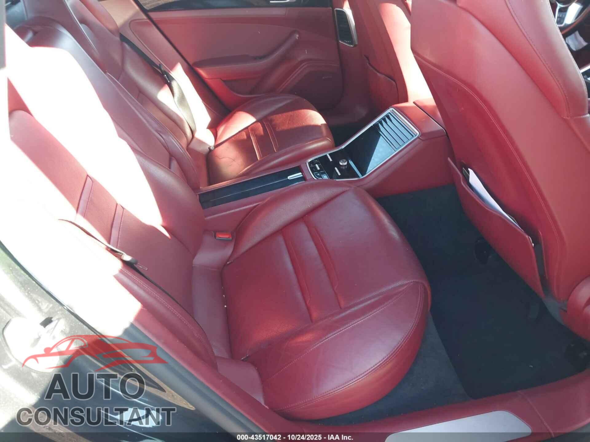PORSCHE PANAMERA 2017 - WP0AB2A79HL122016
