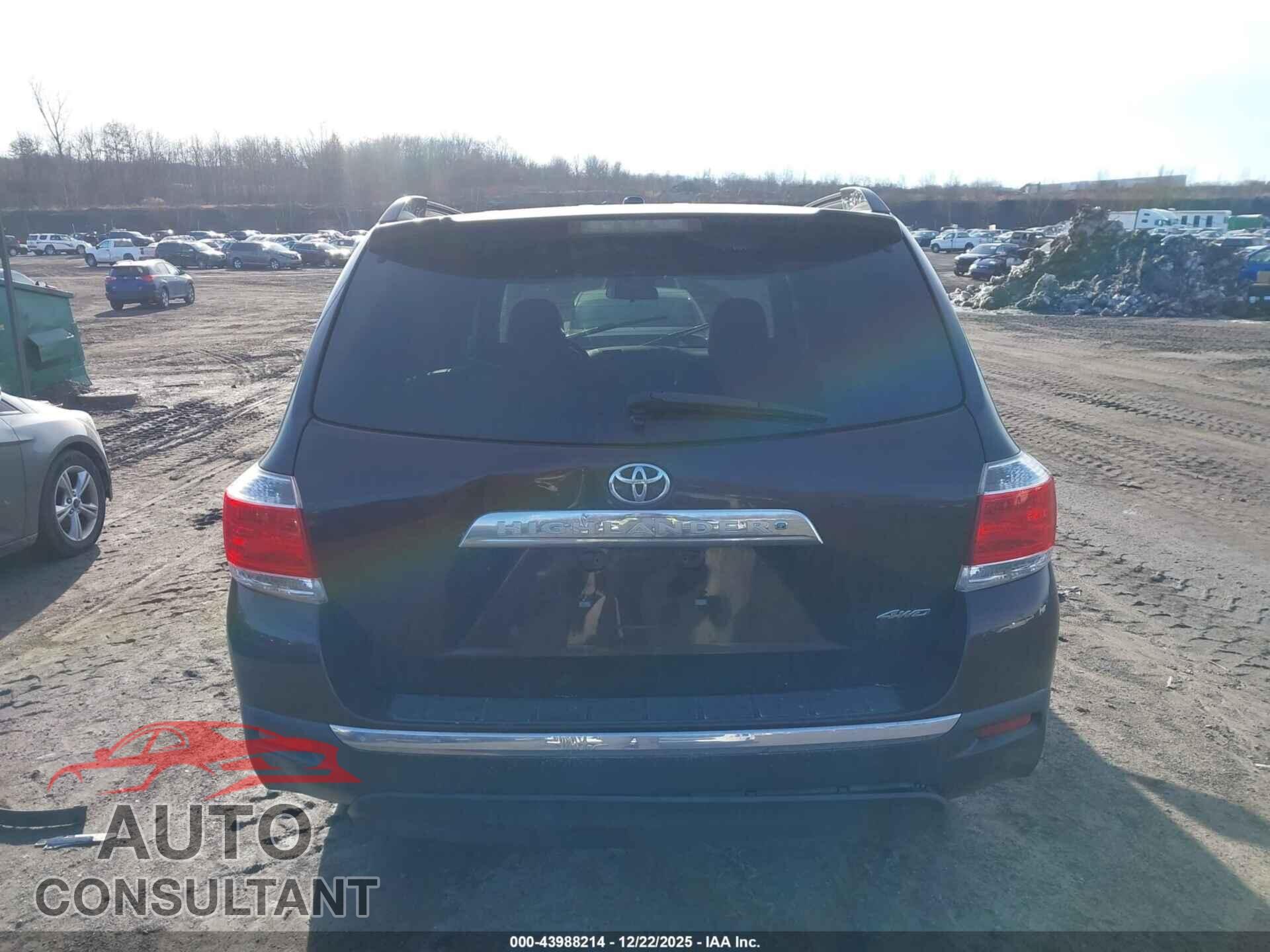 TOYOTA HIGHLANDER 2012 - 5TDBK3EH2CS113467