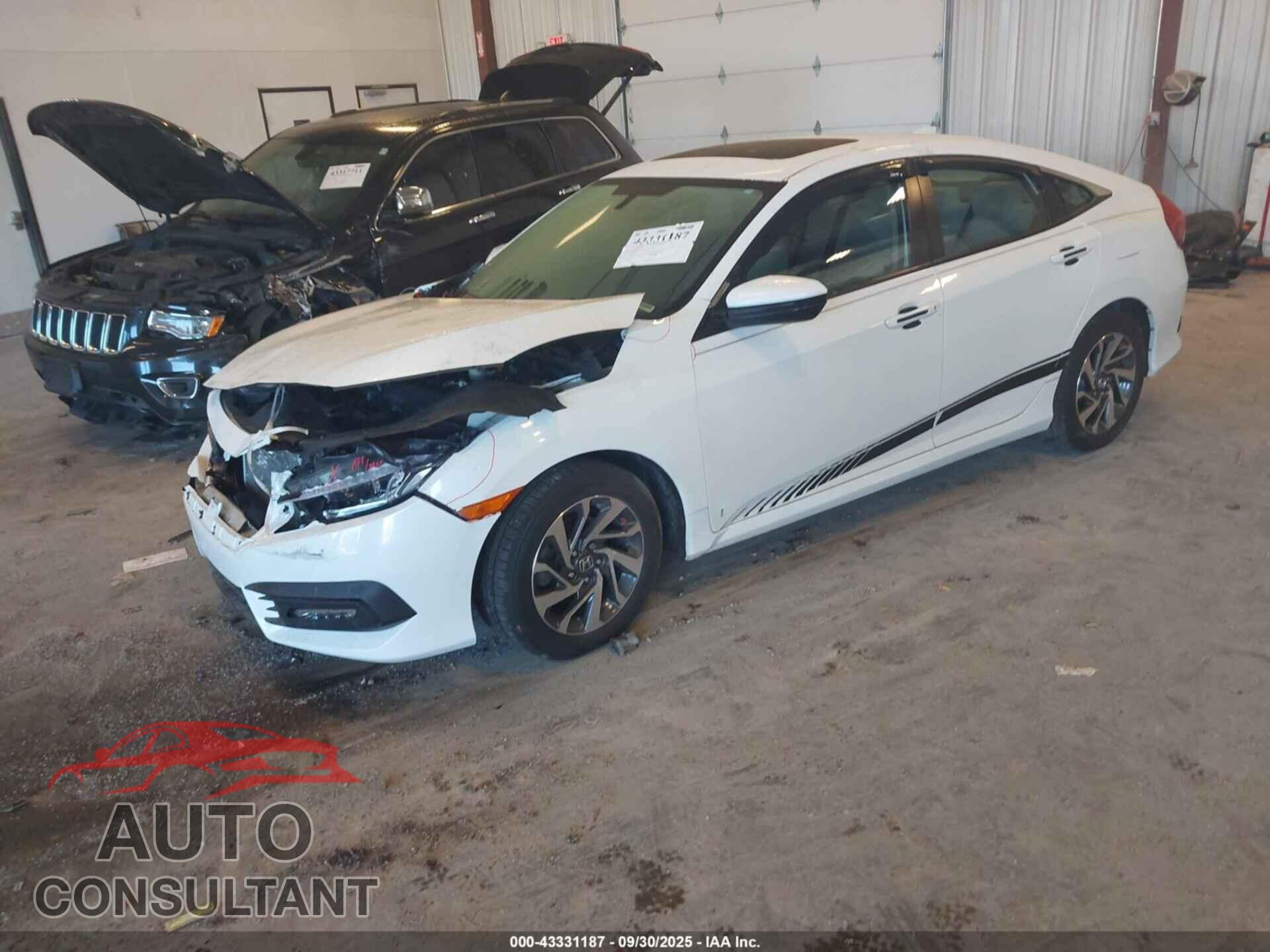 HONDA CIVIC 2017 - 19XFC2F76HE025263