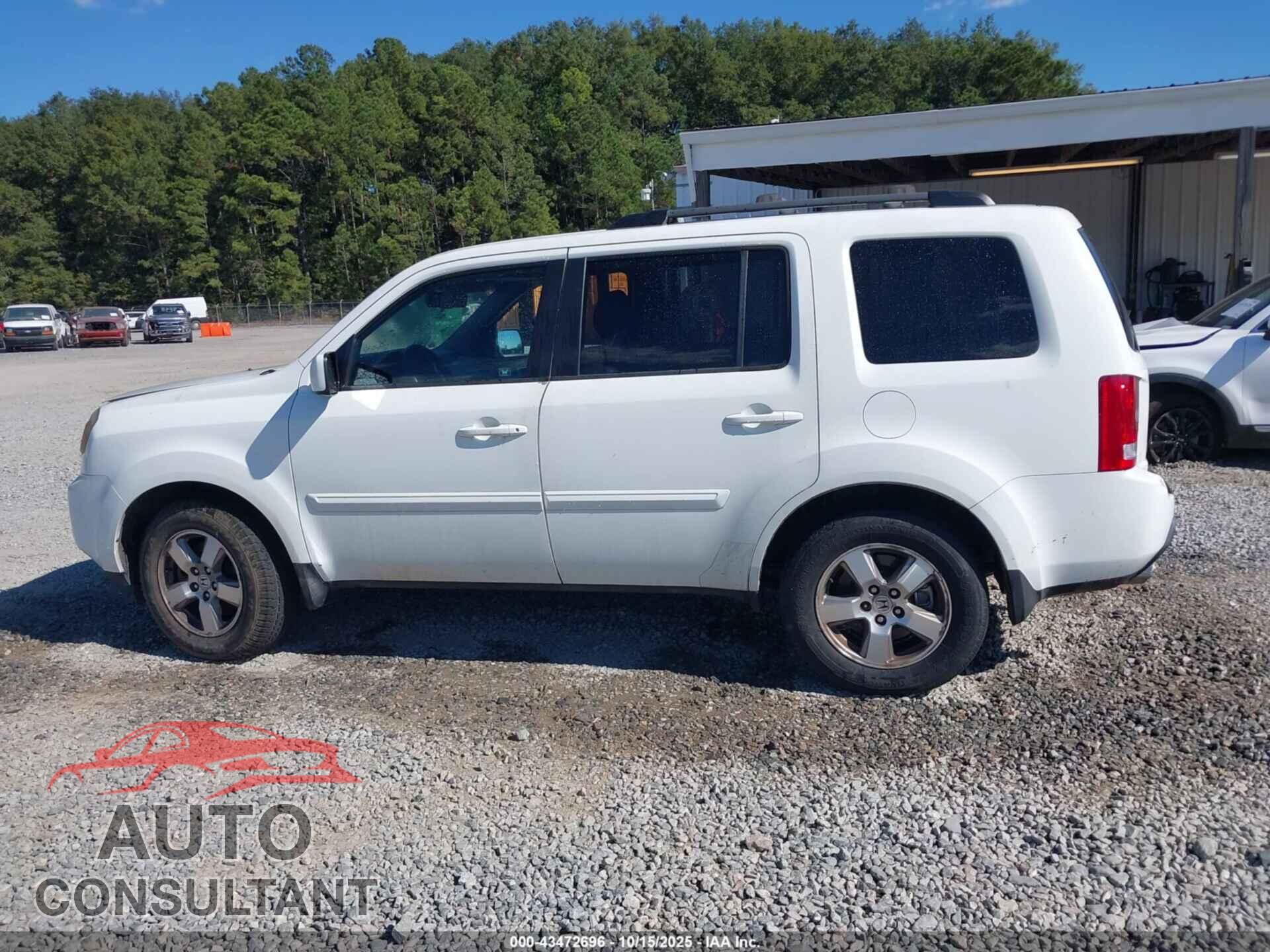 HONDA PILOT 2011 - 5FNYF4H67BB019599