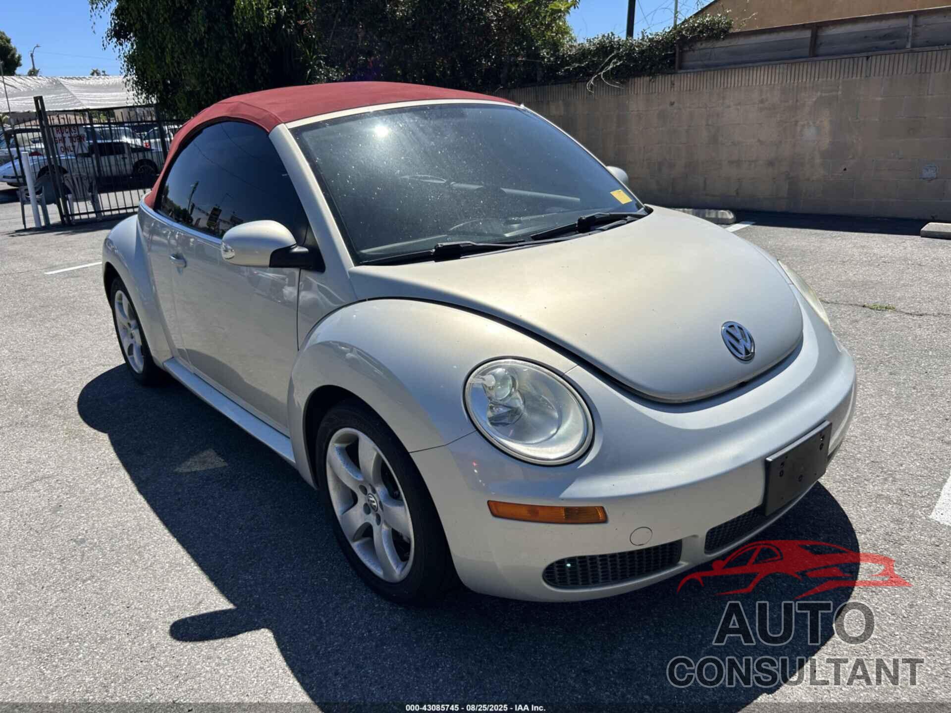 VOLKSWAGEN NEW BEETLE 2009 - 3VWSF31Y09M411483