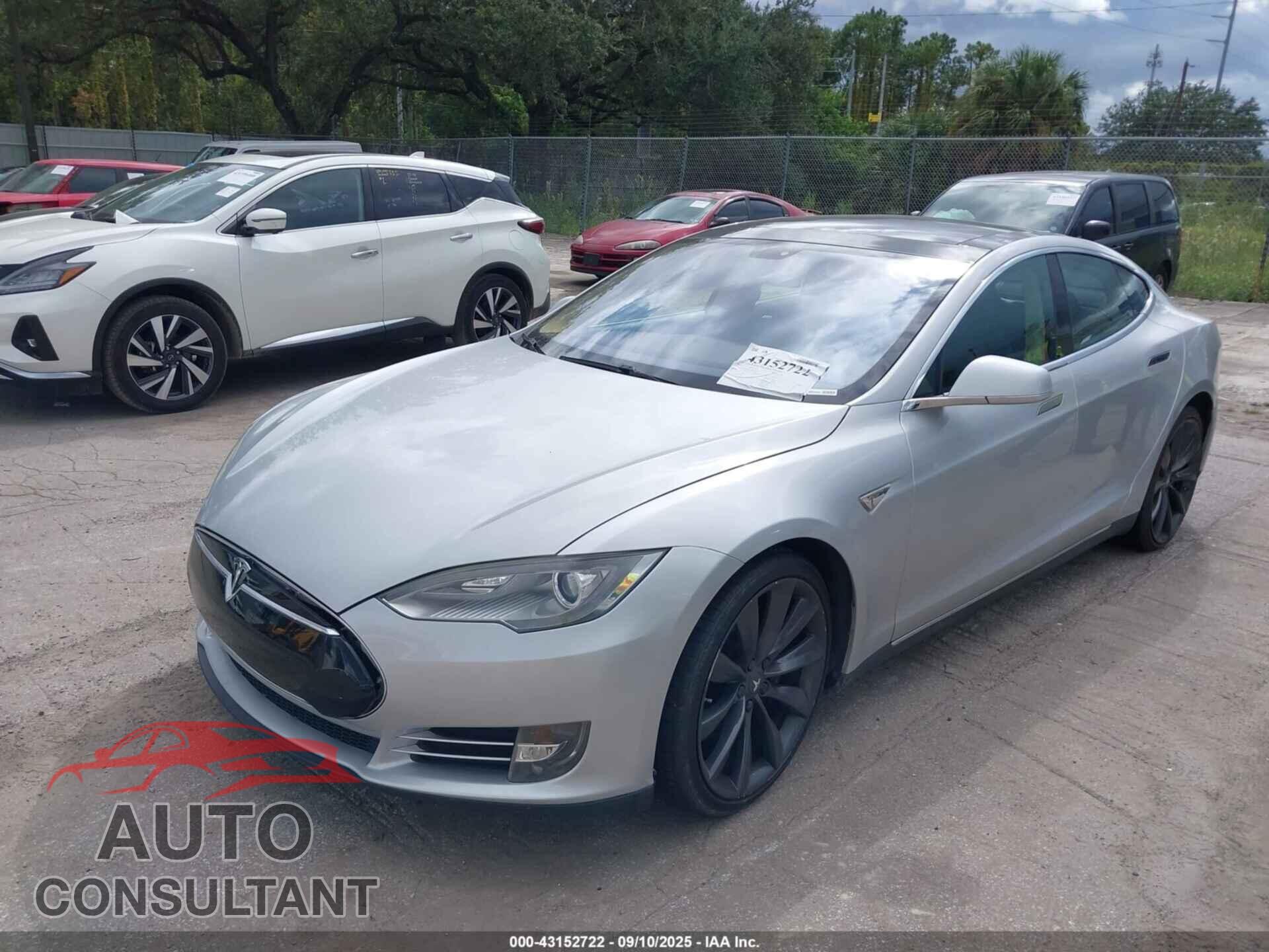 TESLA MODEL S 2012 - 5YJSA1DN1CFP02643