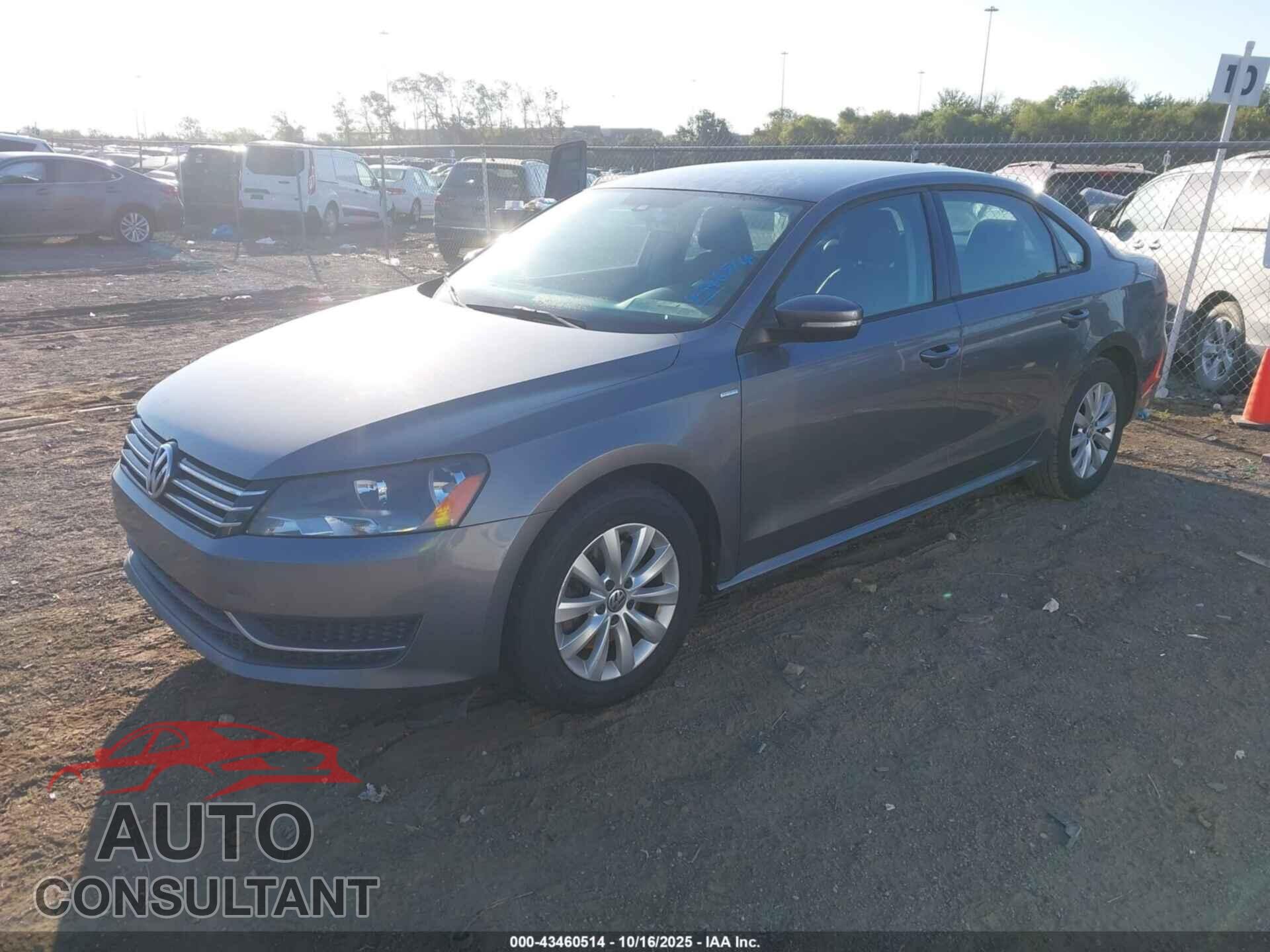 VOLKSWAGEN PASSAT 2015 - 1VWAT7A35FC044920