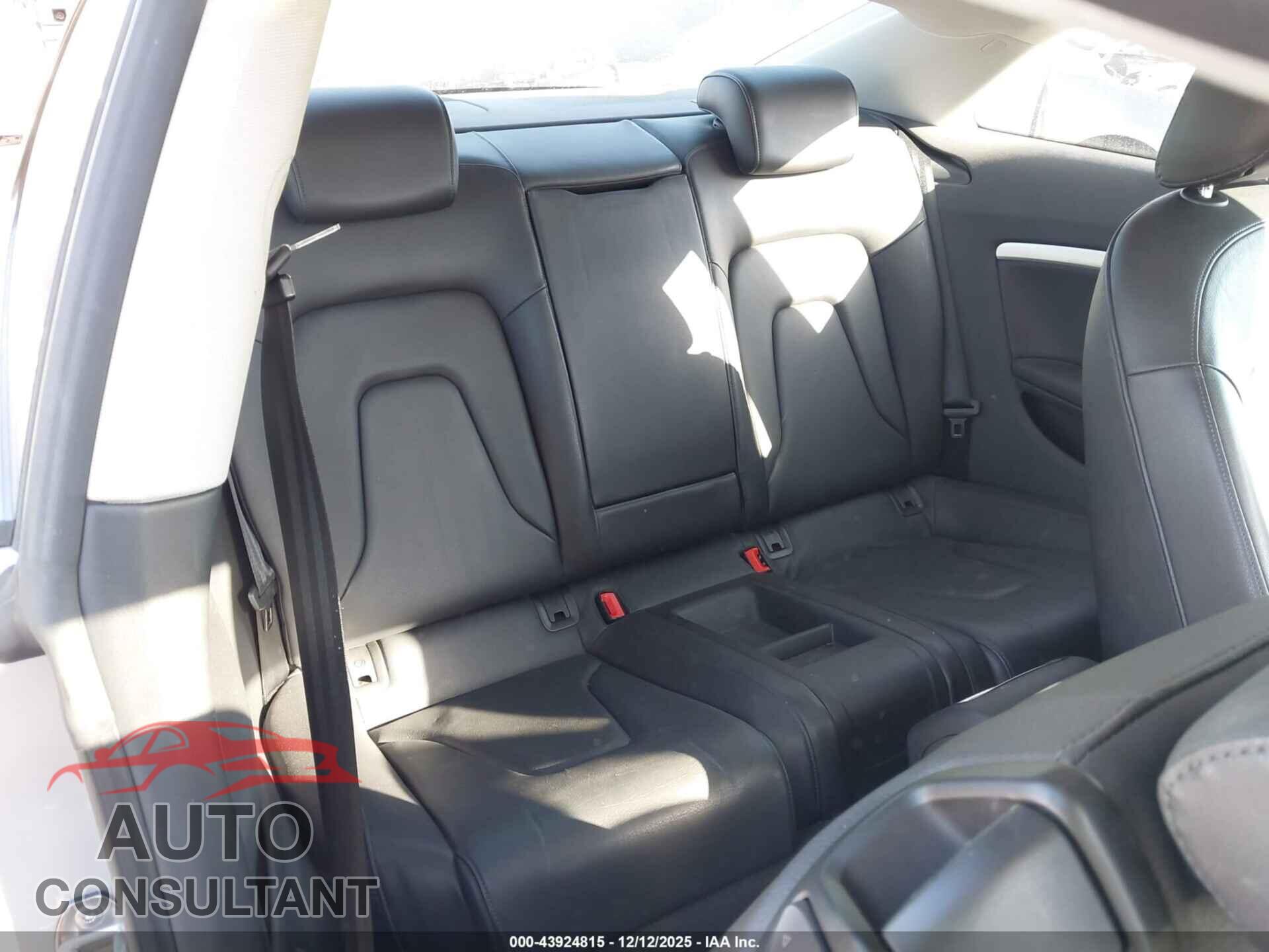 AUDI A5 2011 - WAUCFAFR4BA008961