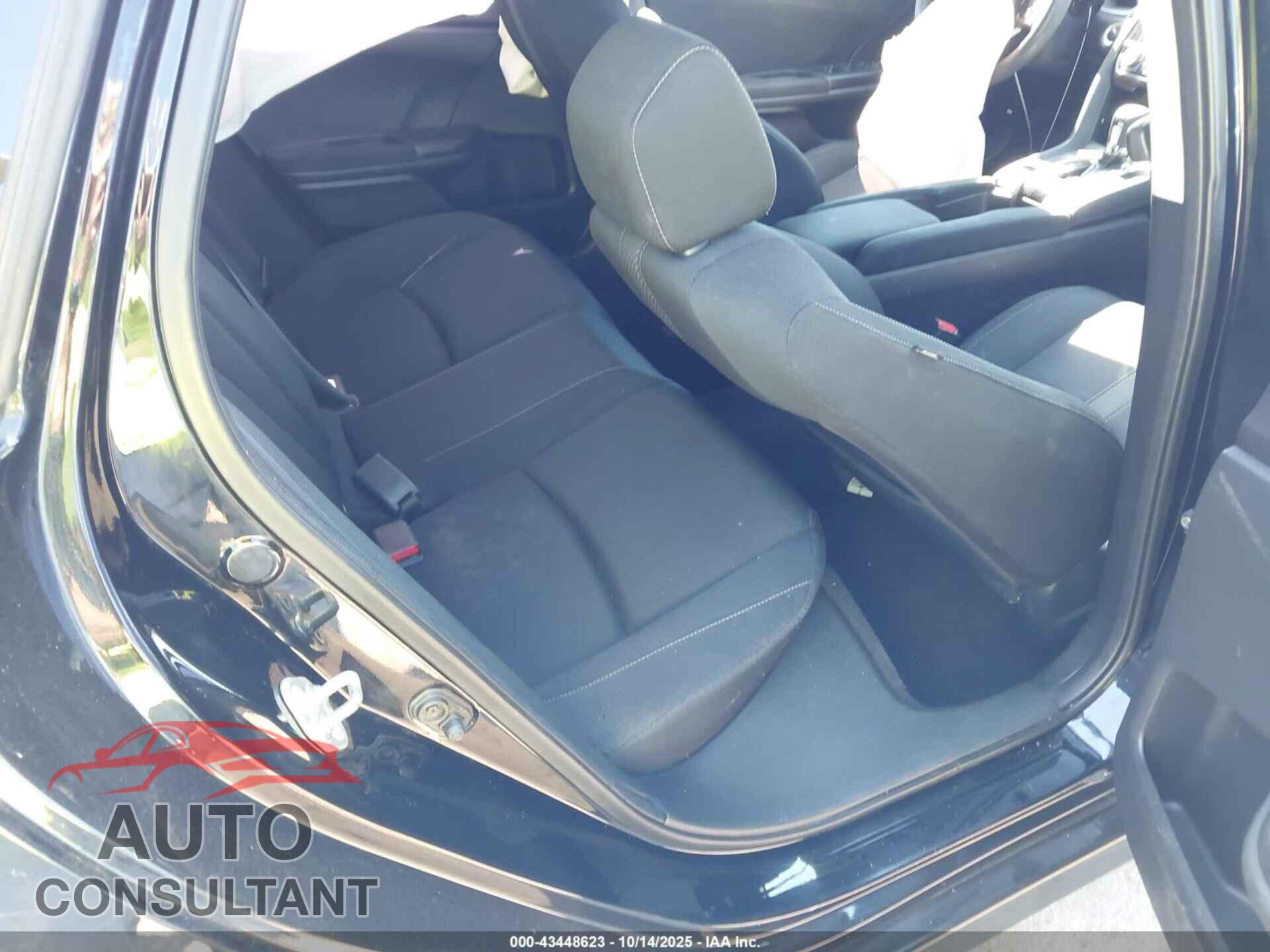 HONDA CIVIC 2017 - 19XFC2F78HE035017