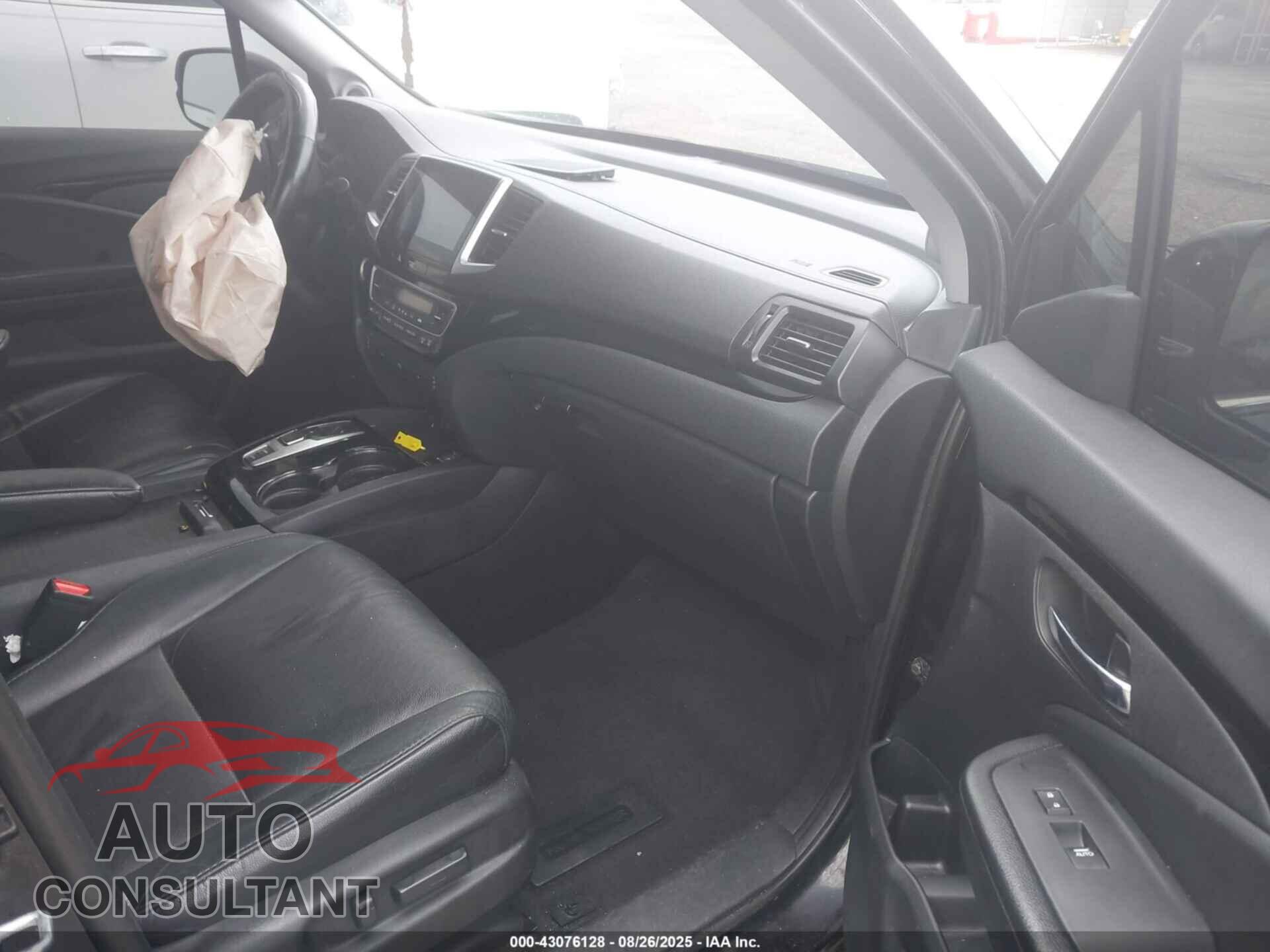 HONDA PILOT 2018 - 5FNYF5H95JB007790