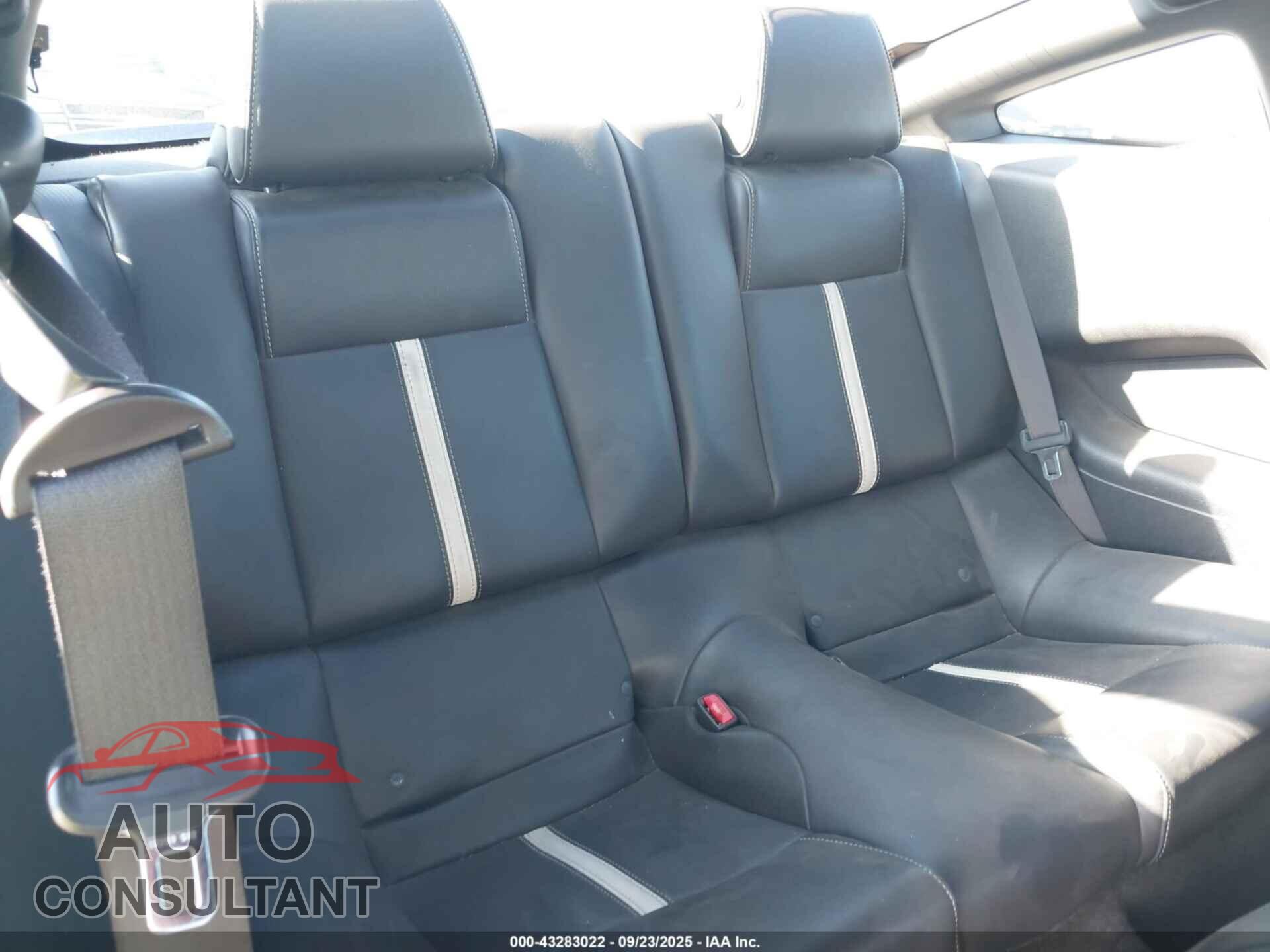 FORD MUSTANG 2014 - 1ZVBP8CF5E5200527