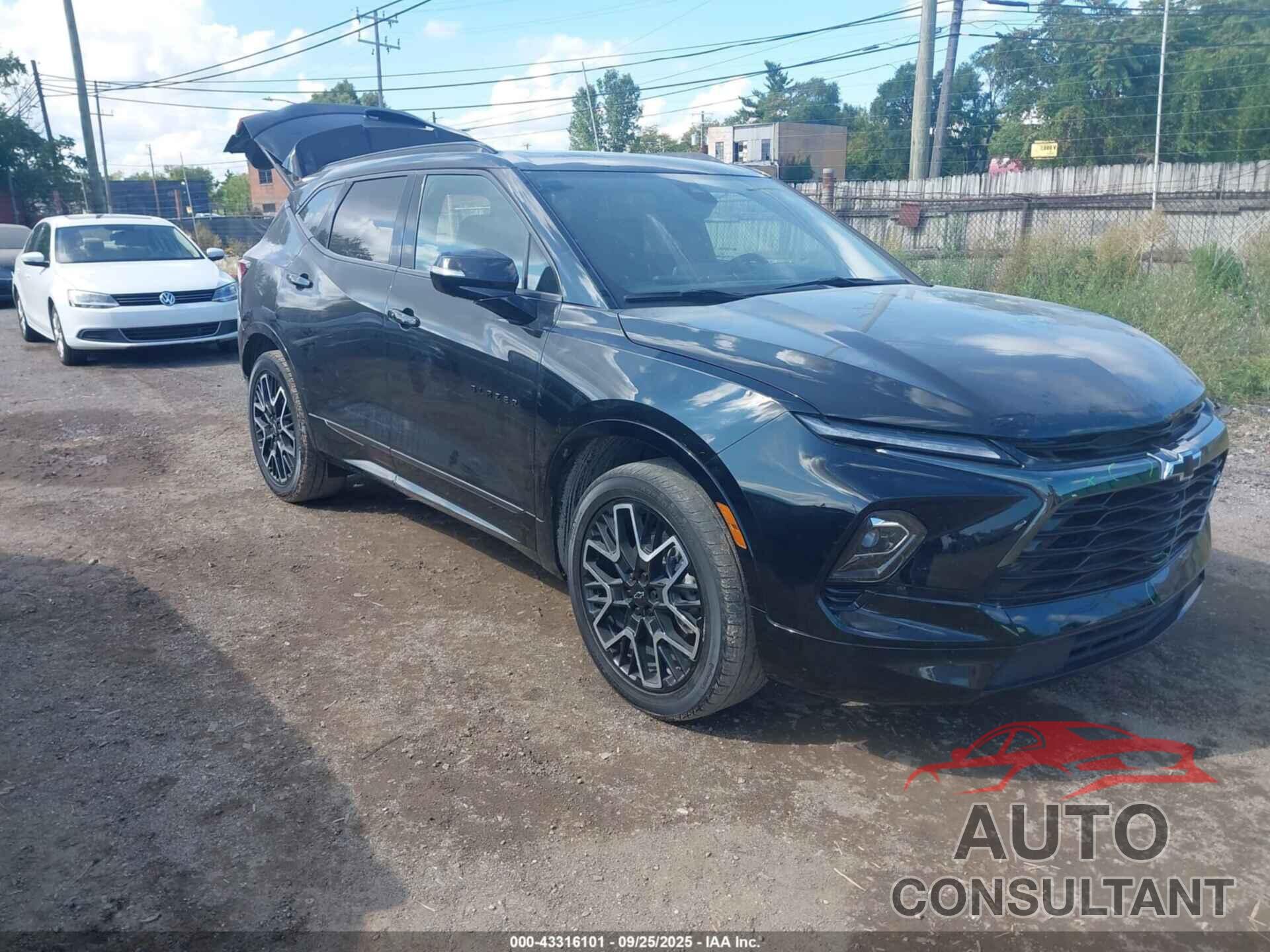 CHEVROLET BLAZER 2023 - 3GNKBERS1PS225672