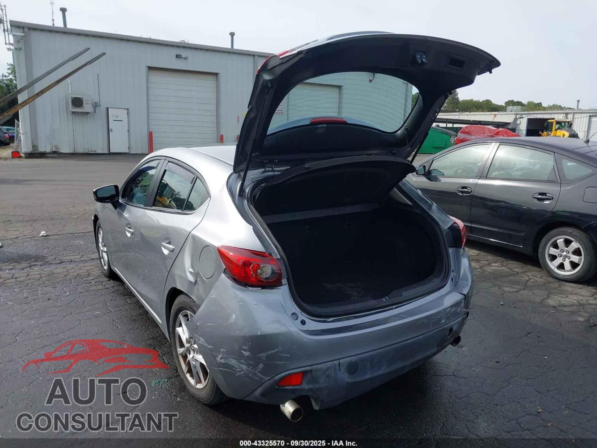 MAZDA MAZDA3 2014 - JM1BM1M76E1186008