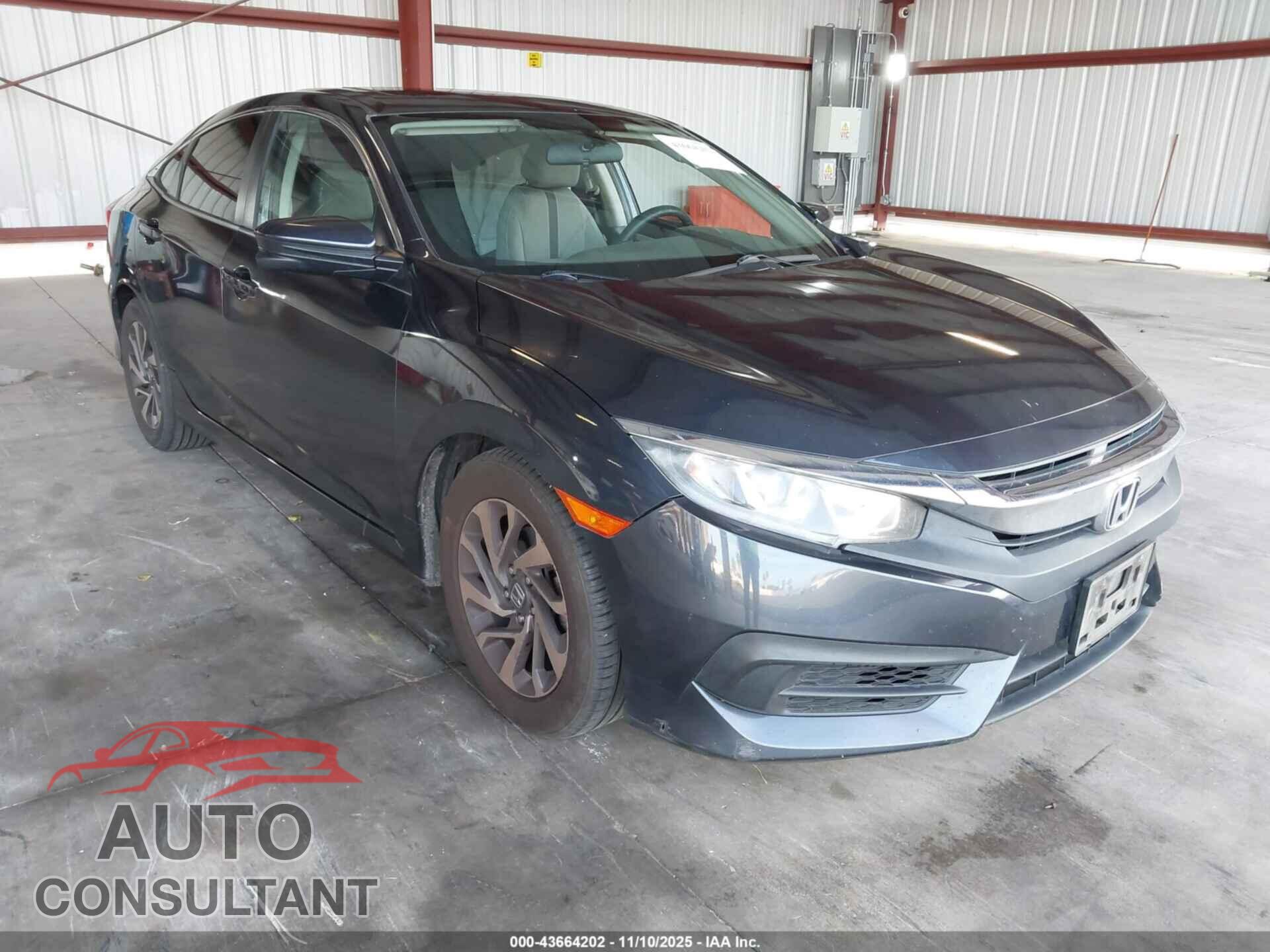 HONDA CIVIC 2018 - 2HGFC2F70JH600369