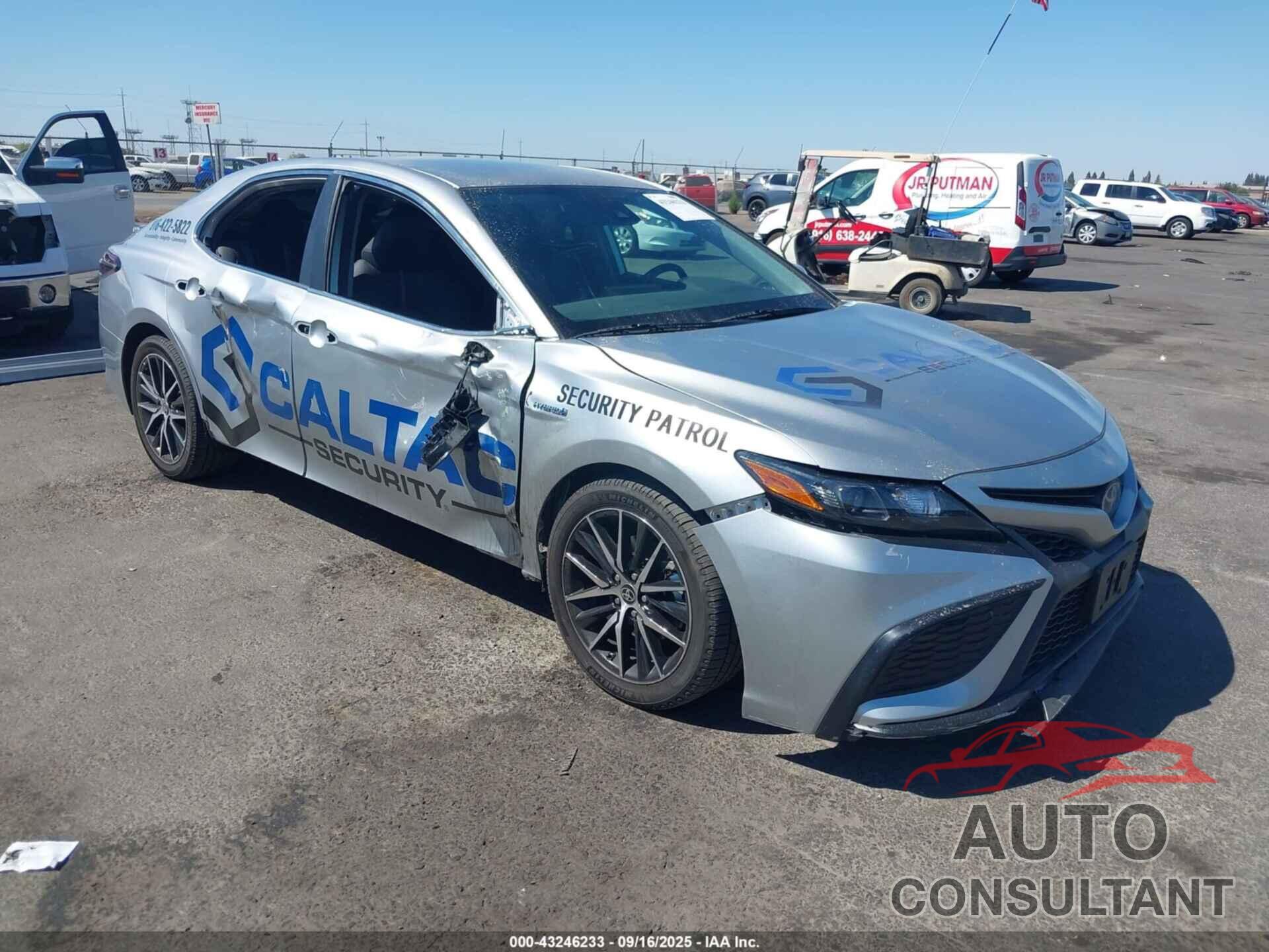 TOYOTA CAMRY 2021 - 4T1G31AK0MU556377