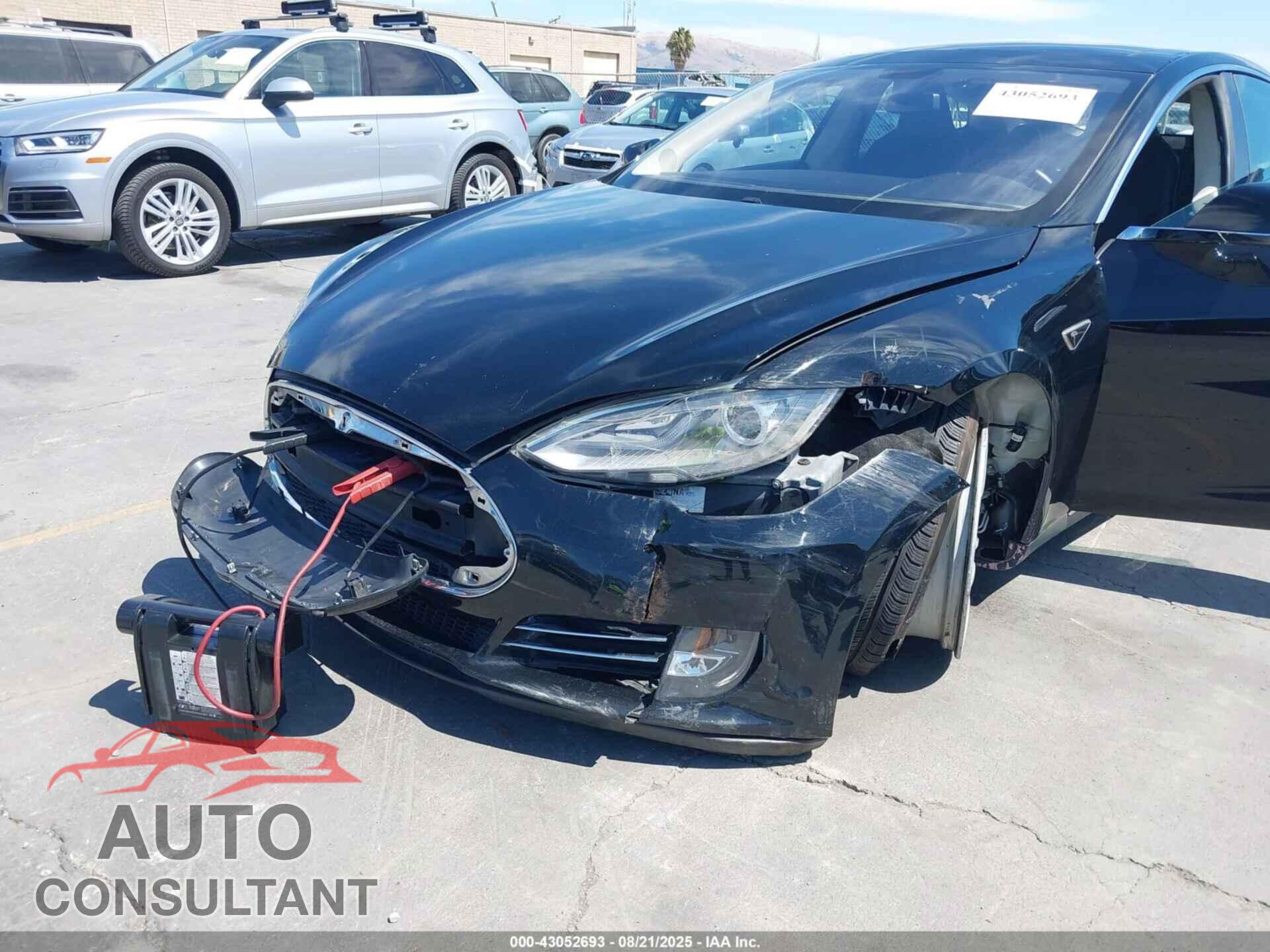 TESLA MODEL S 2014 - 5YJSA1H15EFP32383