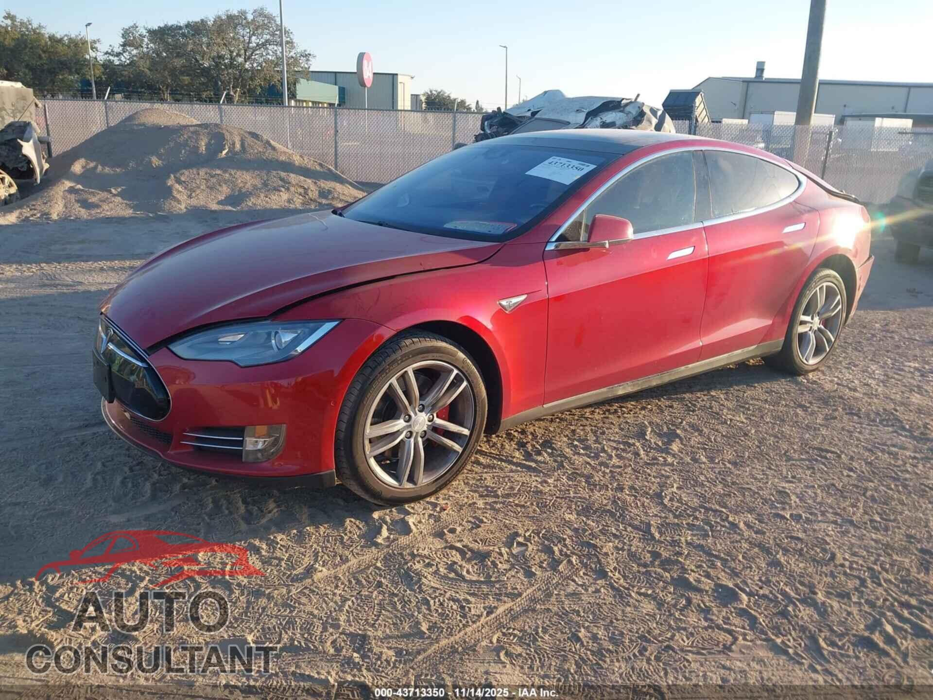 TESLA MODEL S 2015 - 5YJSA1E42FF108430