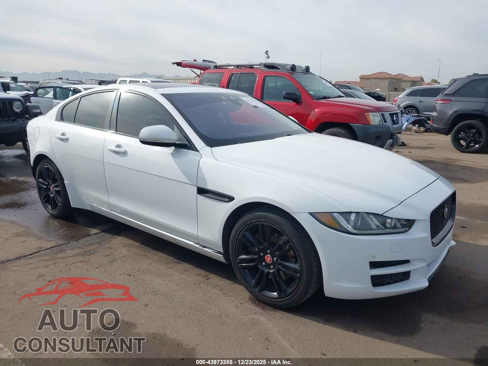 JAGUAR XE 2017 - SAJAE4BG8HA965025