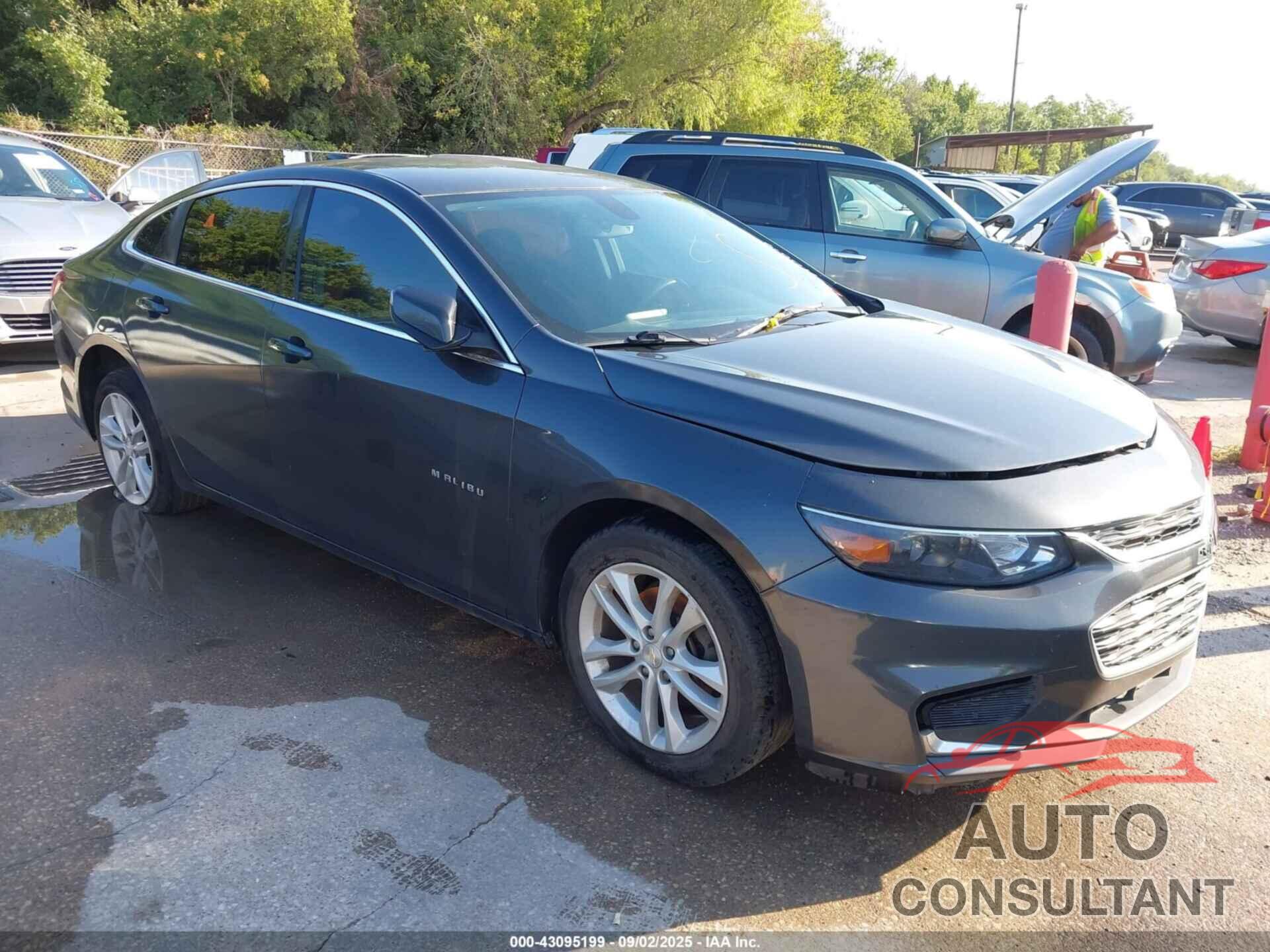 CHEVROLET MALIBU 2018 - 1G1ZD5ST8JF202155