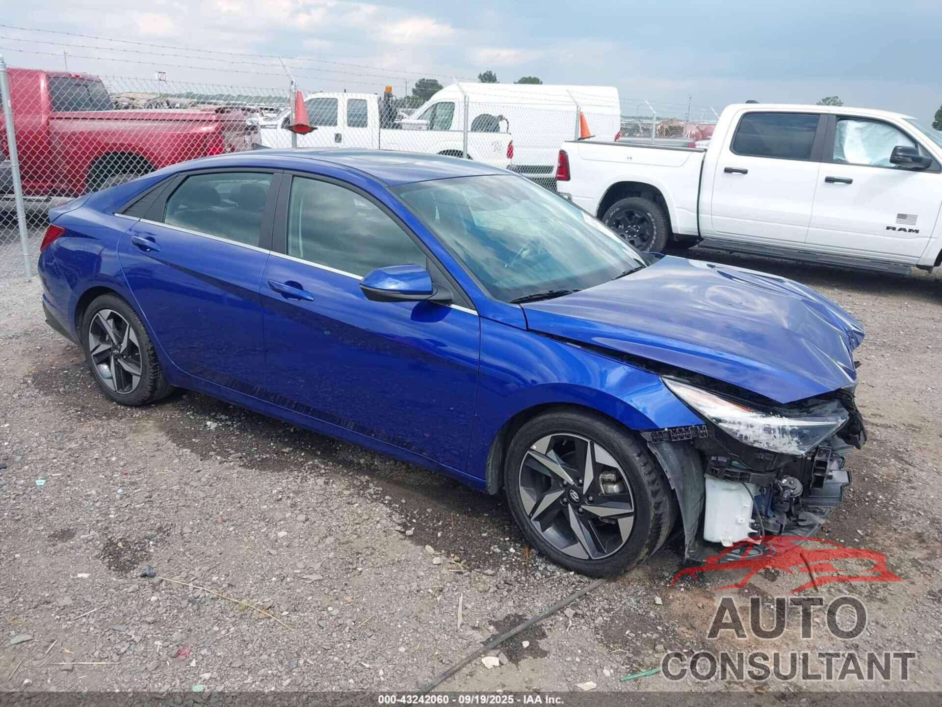 HYUNDAI ELANTRA 2023 - KMHLP4AGXPU494734