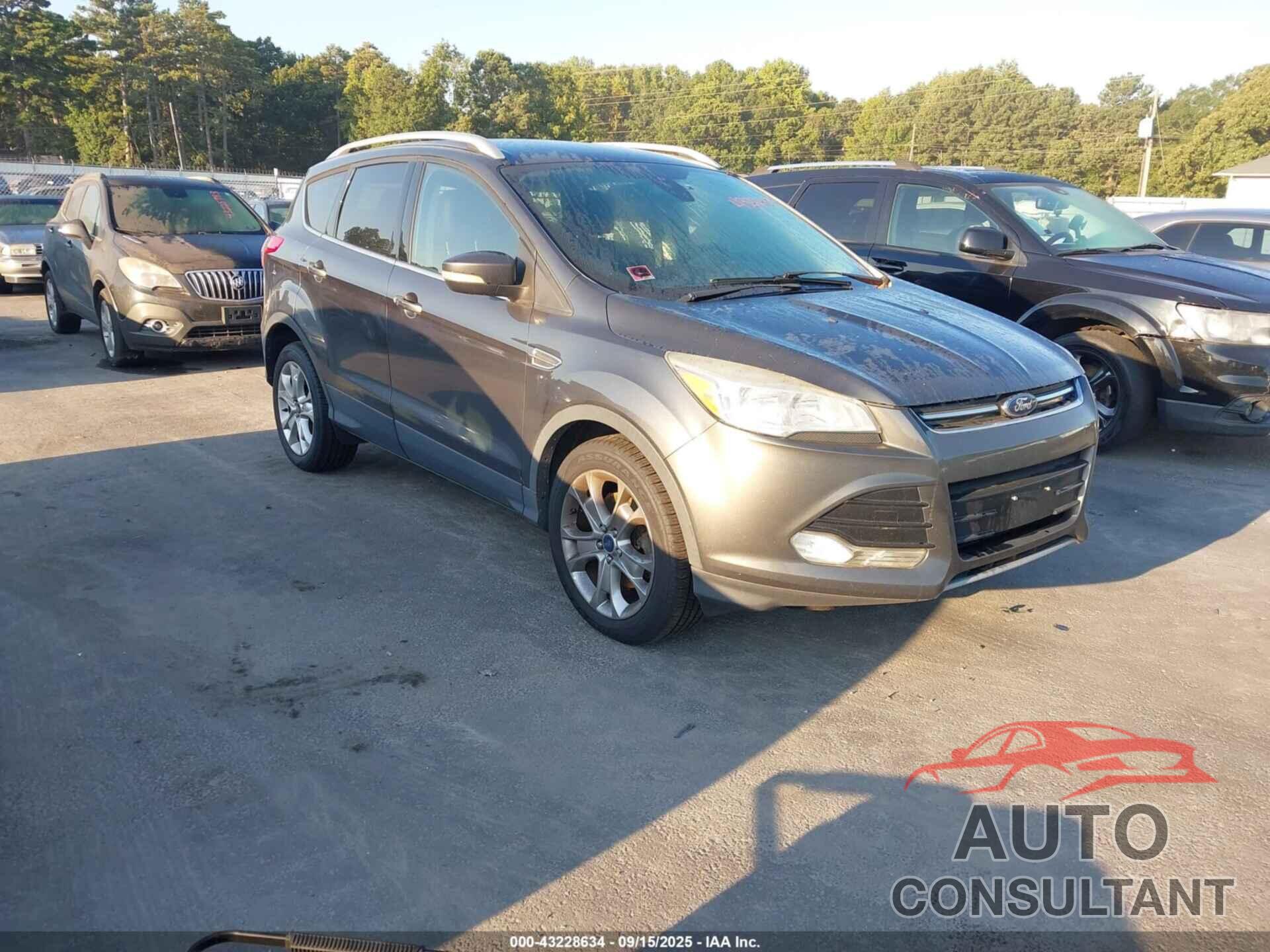 FORD ESCAPE 2015 - 1FMCU9JX9FUA58932