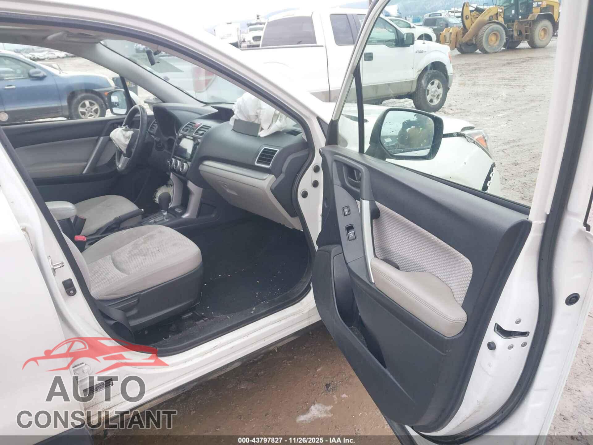 SUBARU FORESTER 2017 - JF2SJAEC8HH803684