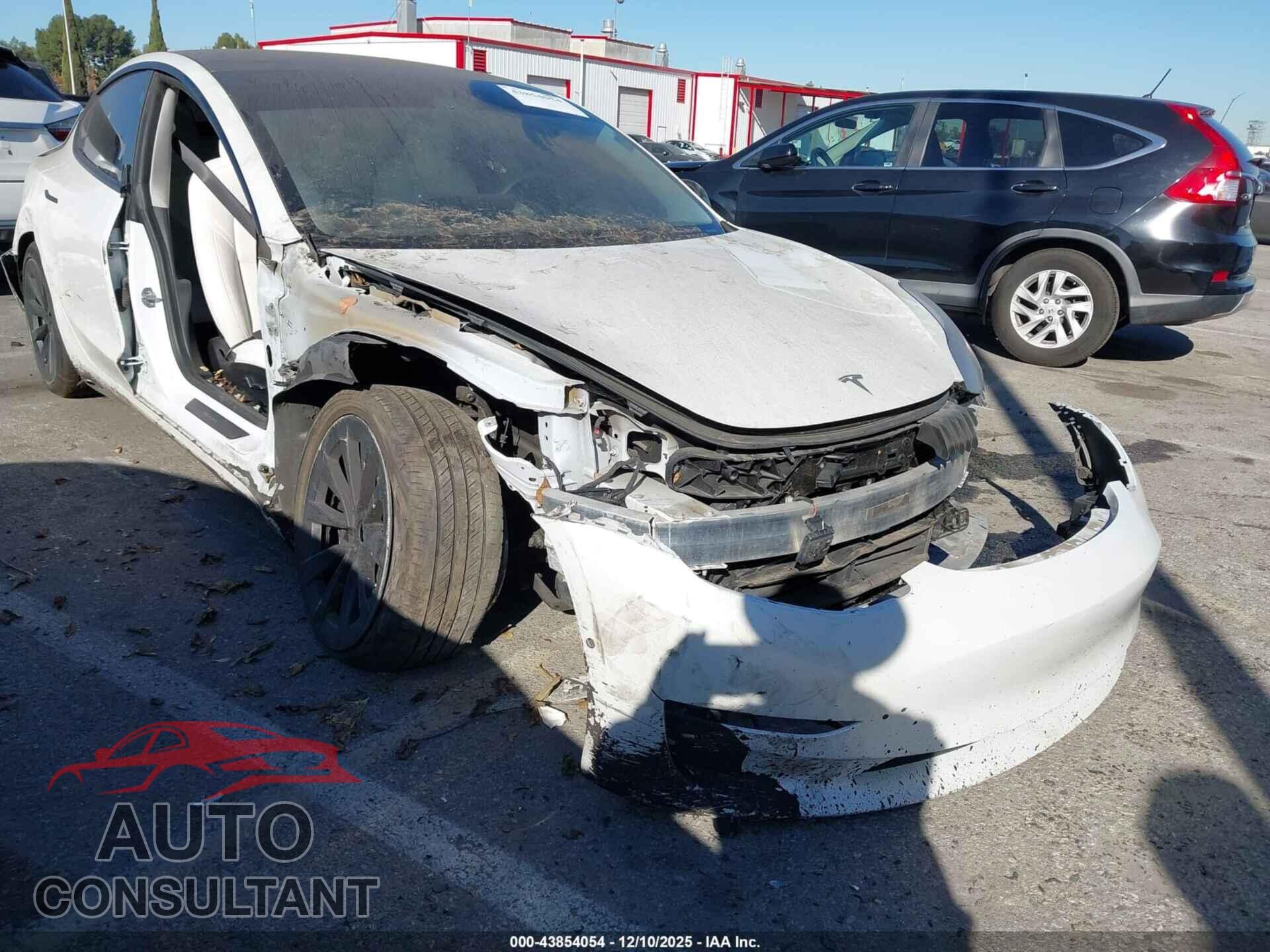 TESLA MODEL 3 2021 - 5YJ3E1EB0MF926646