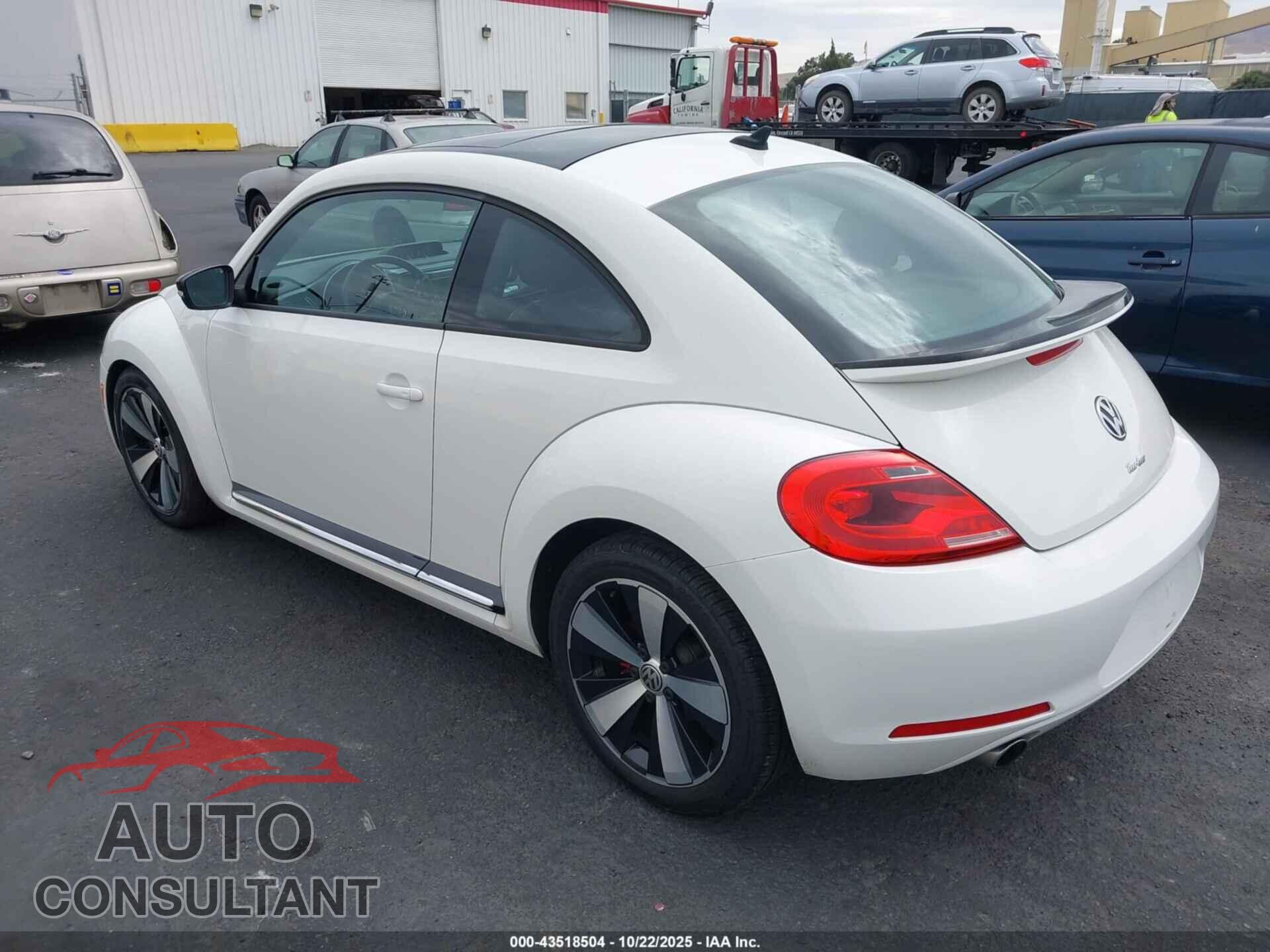 VOLKSWAGEN BEETLE 2012 - 3VWVA7AT9CM665188