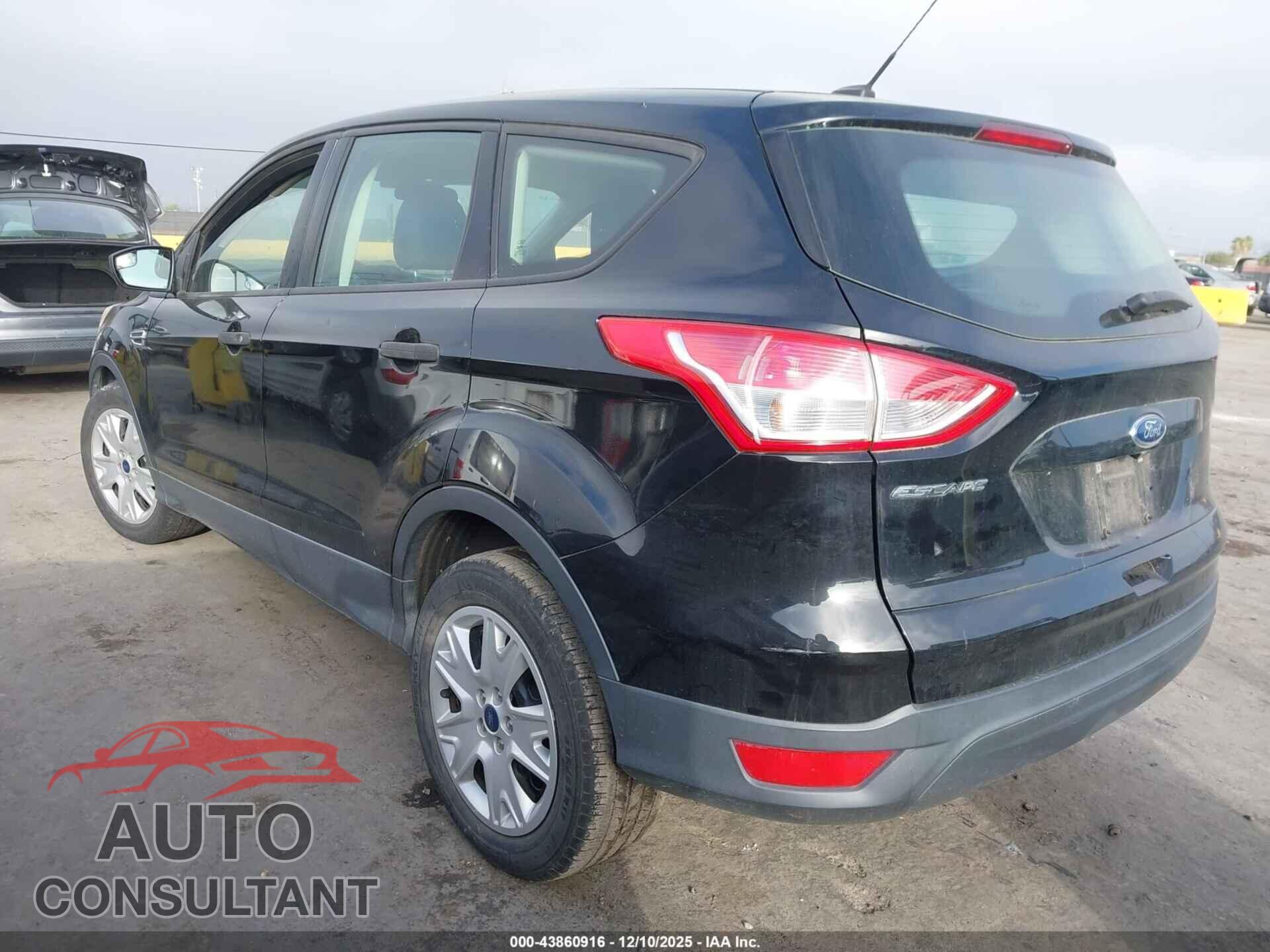 FORD ESCAPE 2016 - 1FMCU0F79GUB08217