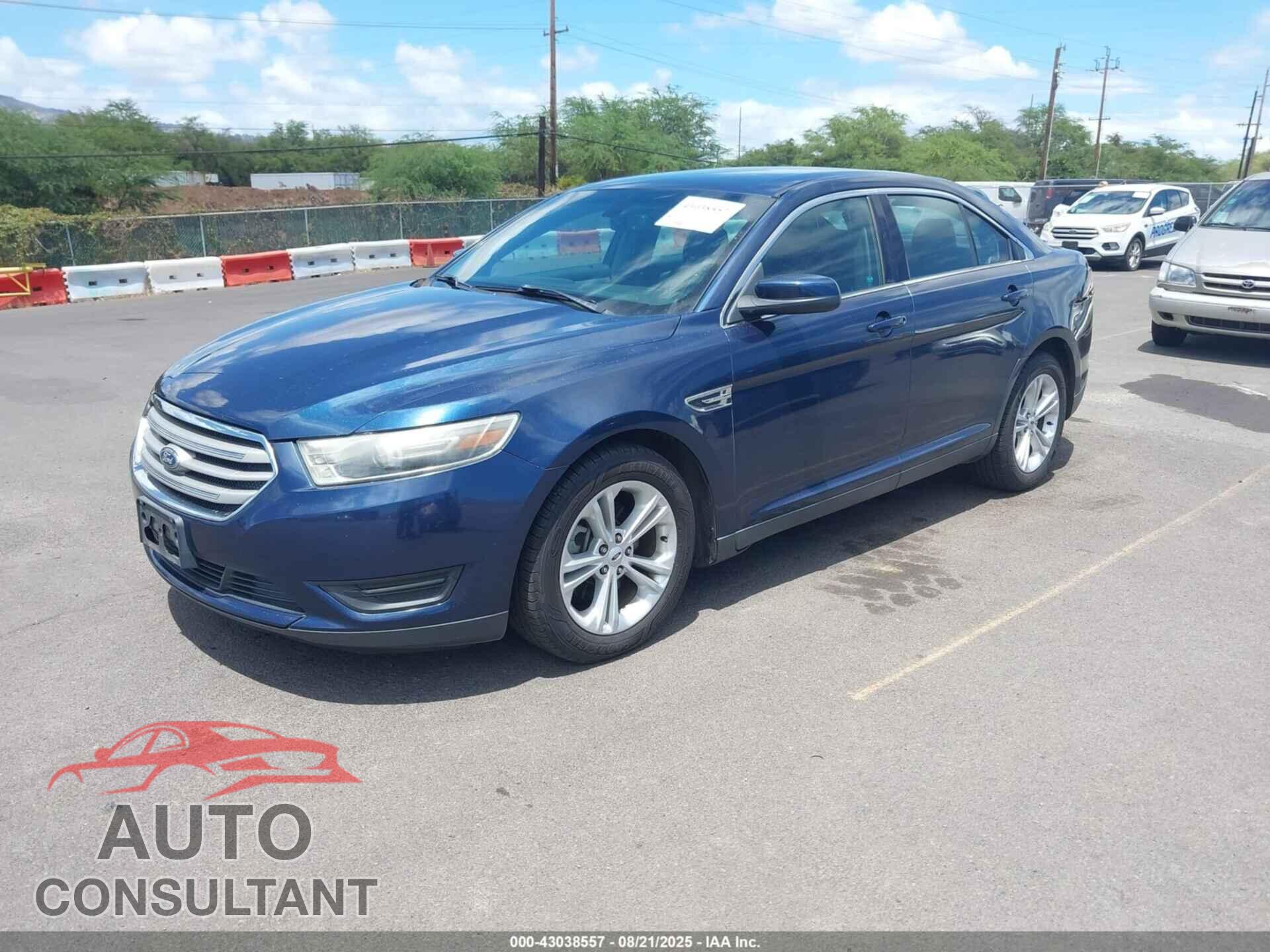 FORD TAURUS 2017 - 1FAHP2E81HG115577