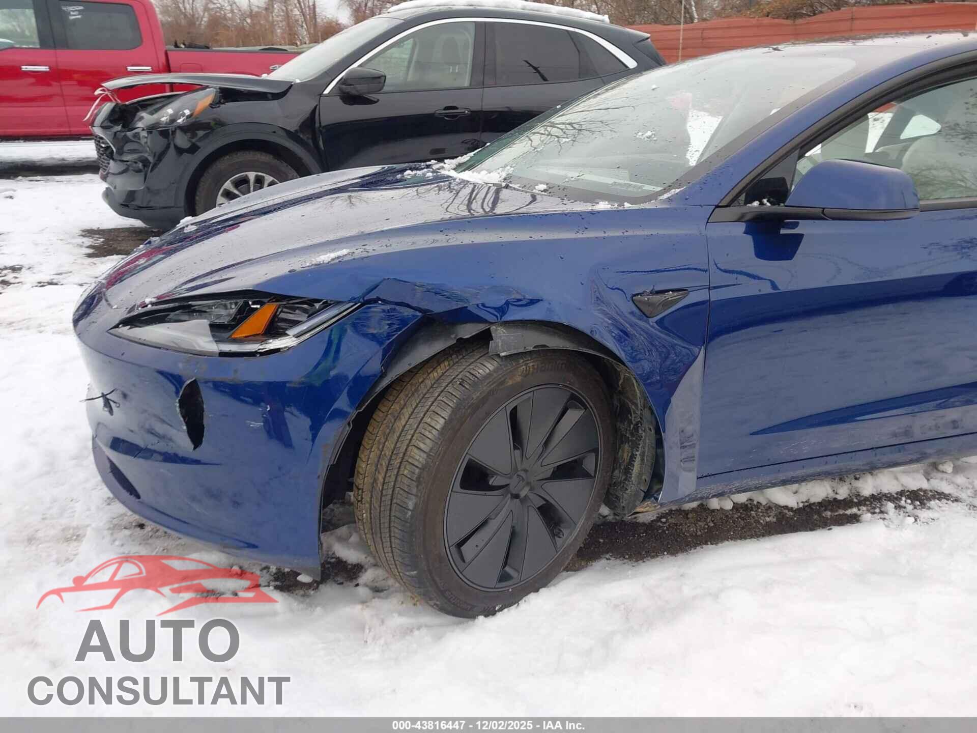 TESLA MODEL 3 2025 - 5YJ3E1EB0SF032532