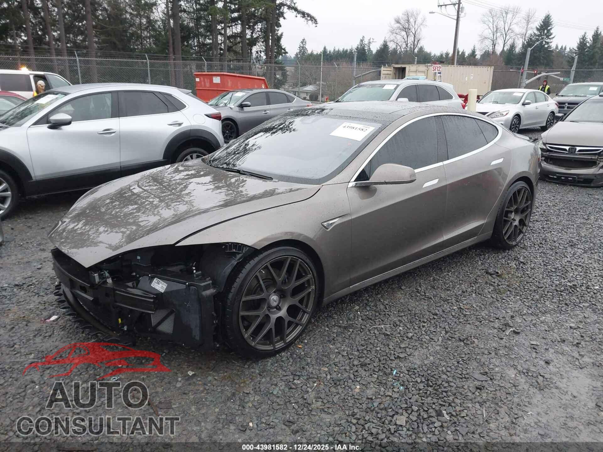 TESLA MODEL S 2016 - 5YJSA1E22GF144456