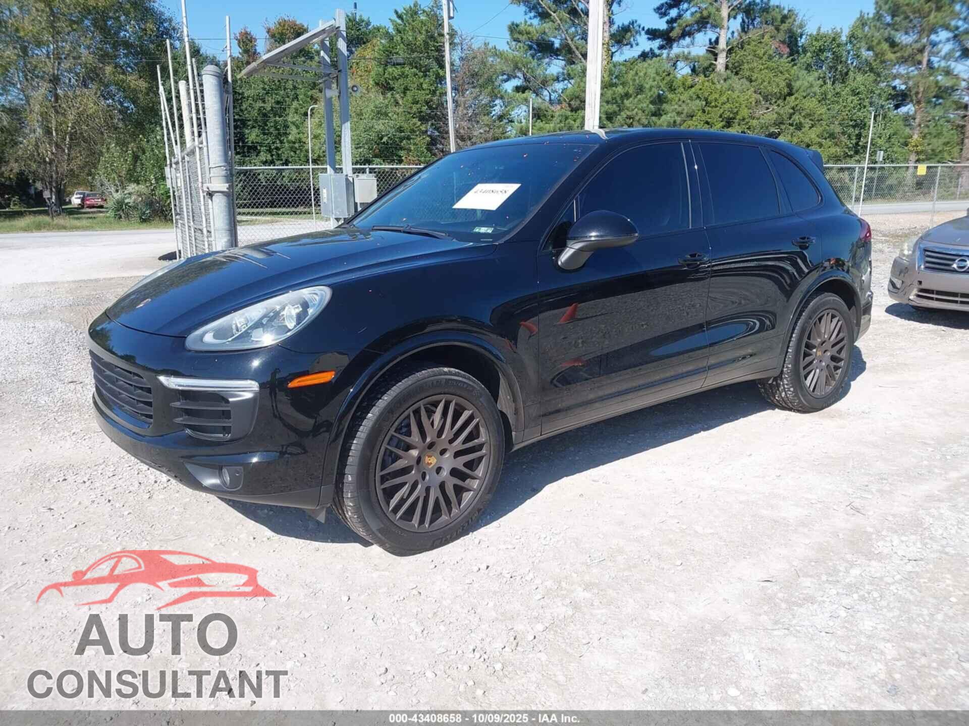 PORSCHE CAYENNE 2017 - WP1AA2A24HKA82438