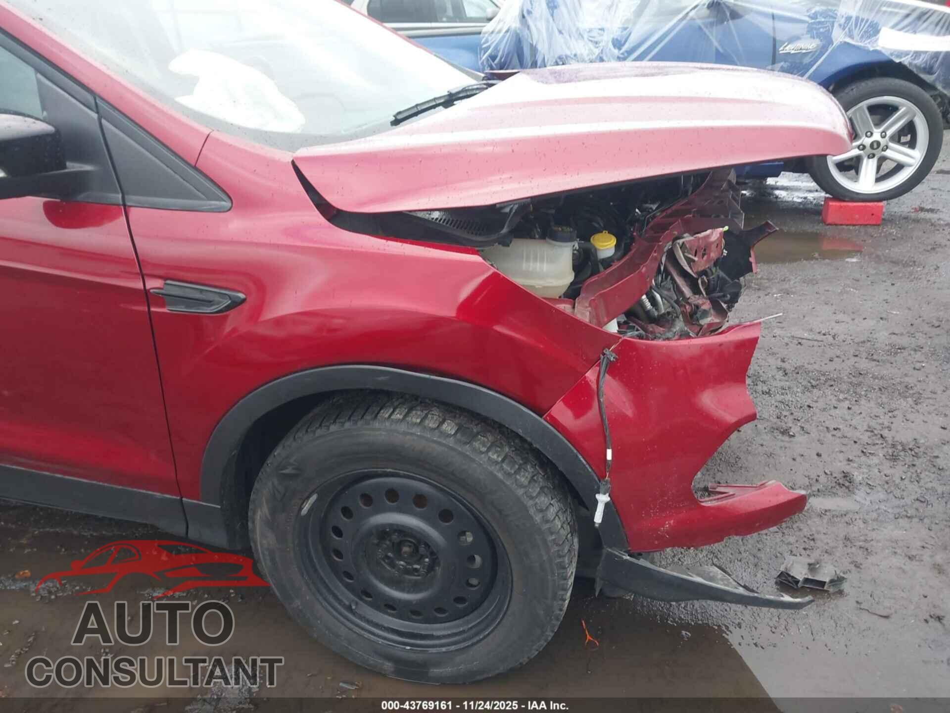 FORD ESCAPE 2017 - 1FMCU0J98HUB91732