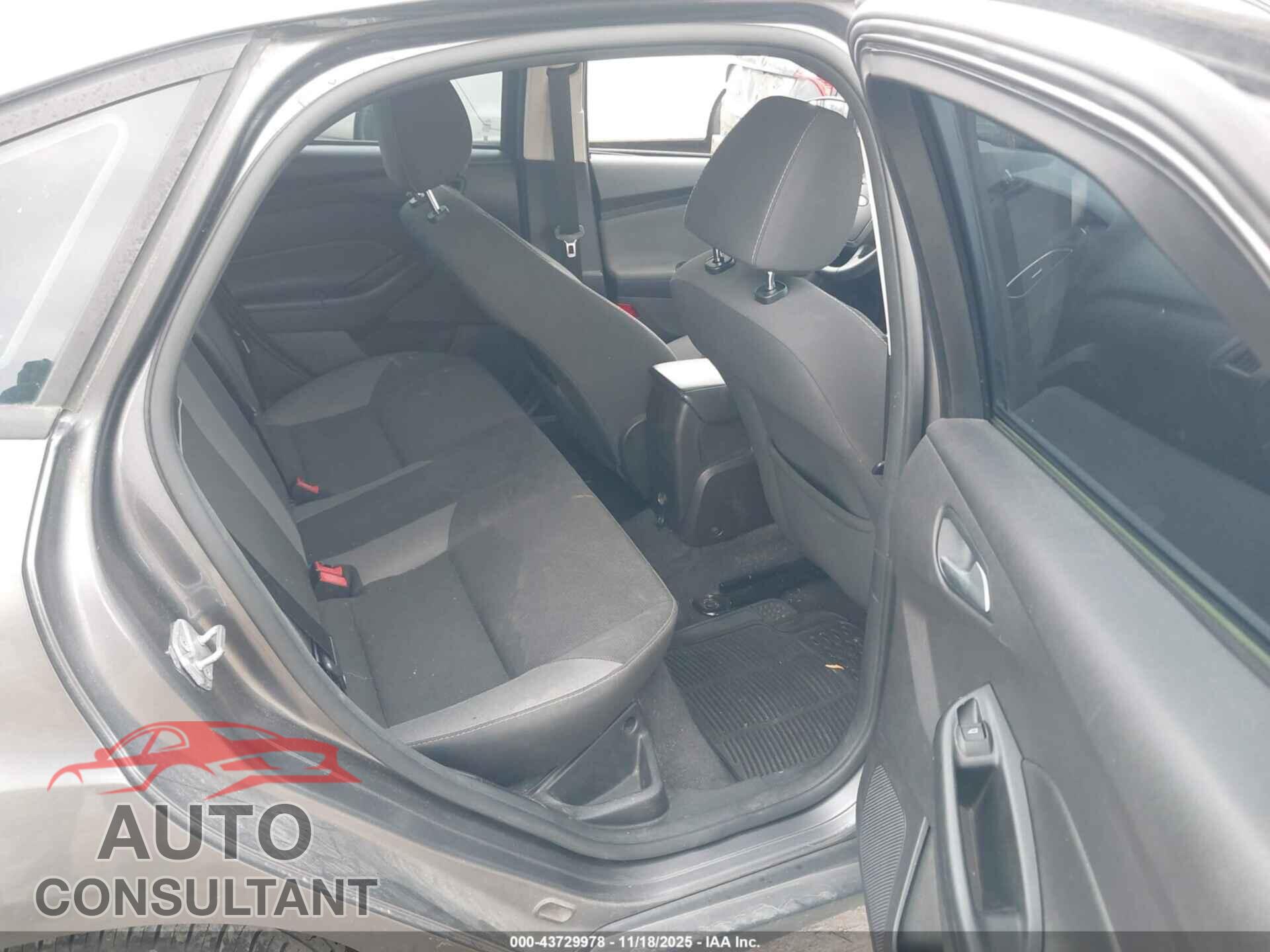FORD FOCUS 2014 - 1FADP3F20EL142416