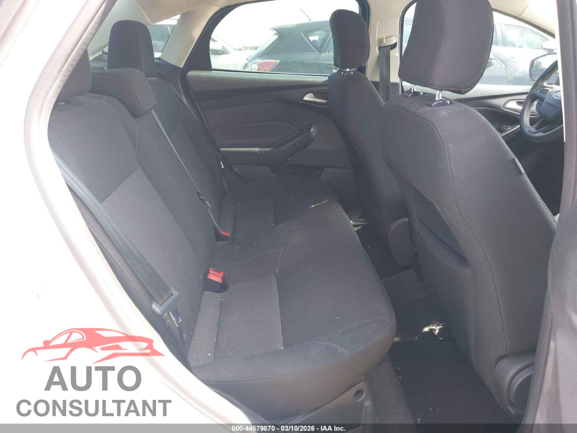FORD FOCUS 2017 - 1FADP3F22HL304311