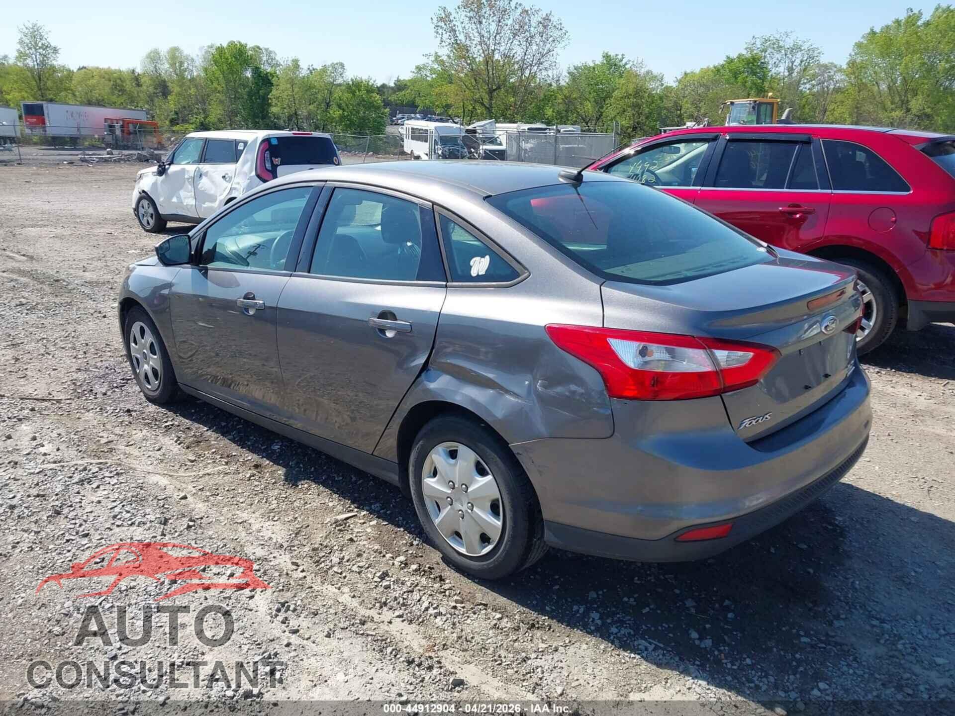 FORD FOCUS 2013 - 1FADP3E20DL217972