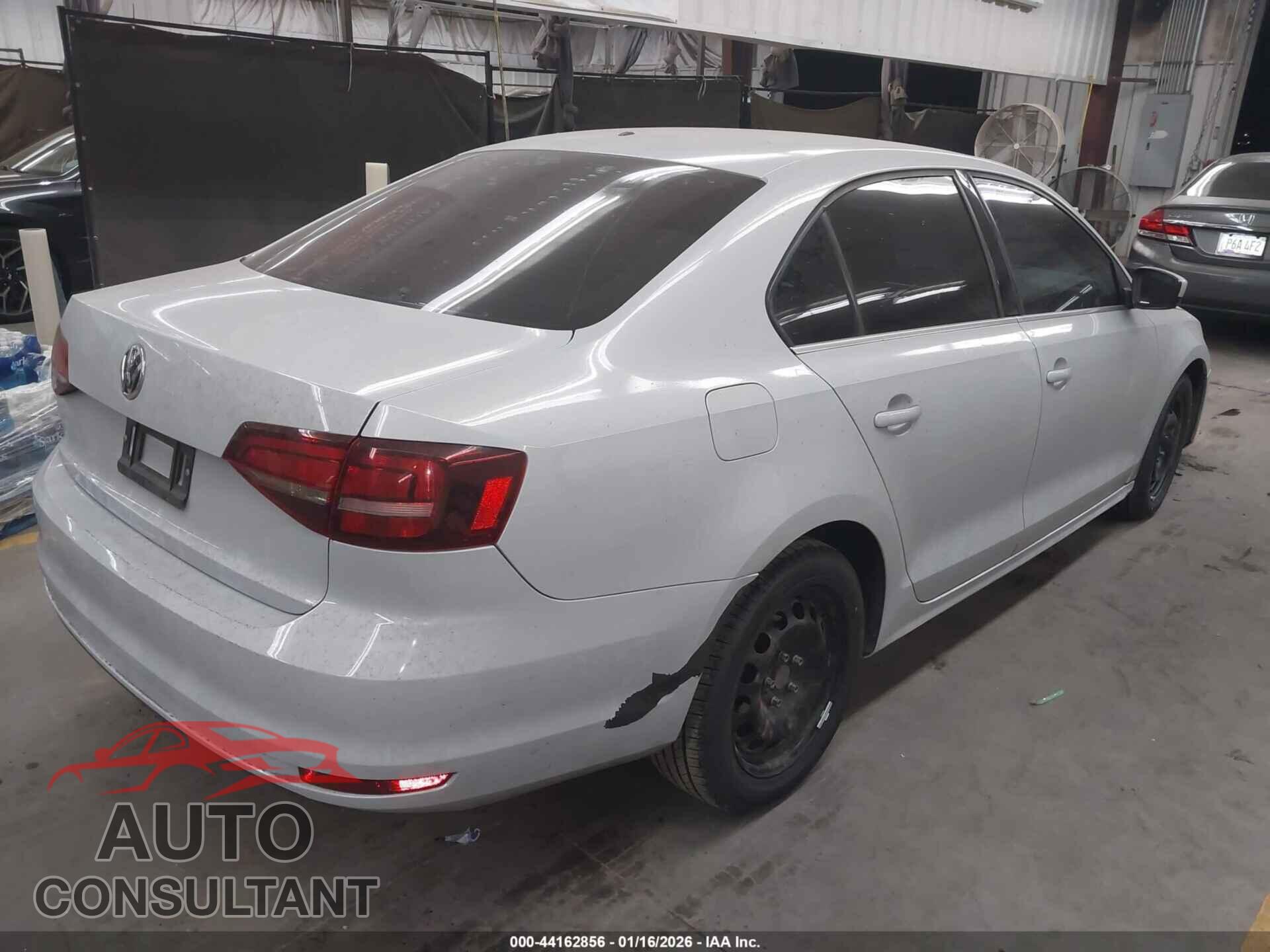 VOLKSWAGEN JETTA 2017 - 3VW2B7AJ0HM371216