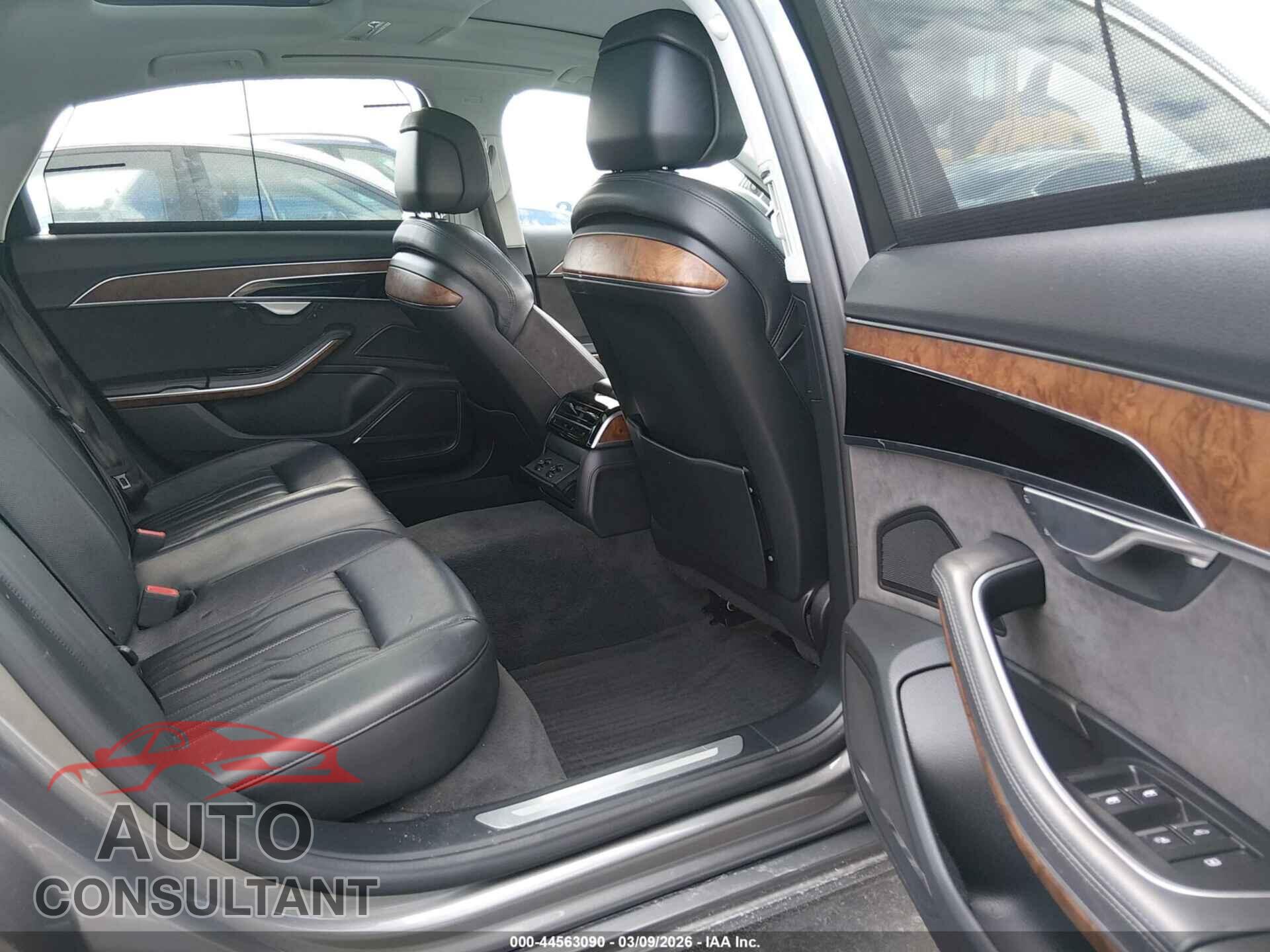 AUDI A8 L 2019 - WAU8DAF87KN016709