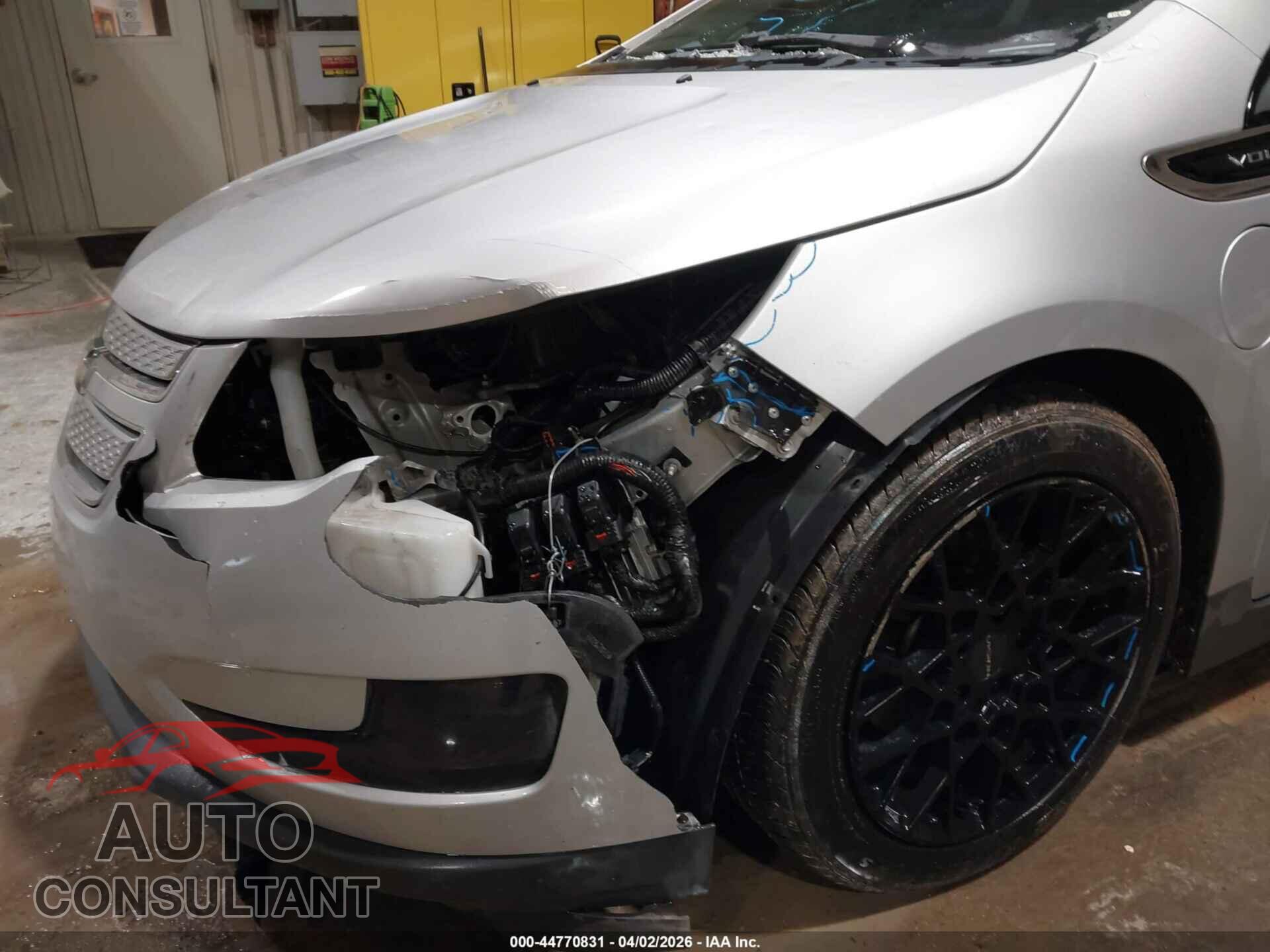 CHEVROLET VOLT 2015 - 1G1RA6E49FU109618